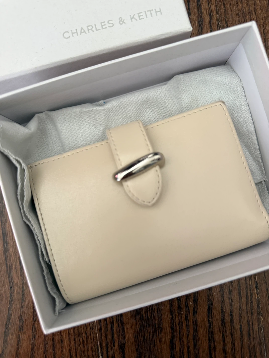 Charles & Keith Wallet - Beige - with Box - photo 3