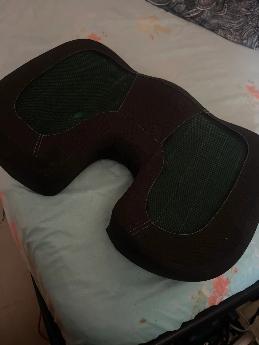 Coccyx Seat Cushion thumbnail