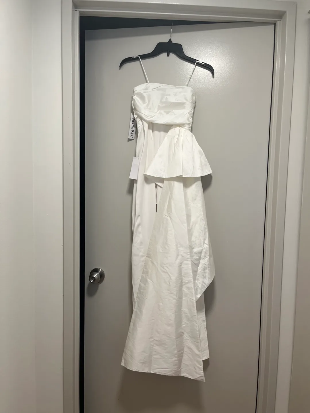 (NEW WITH TAGS!) JAY GODFREY Sky Jumpsuit In white/ivory Size 0 image indicator(7)