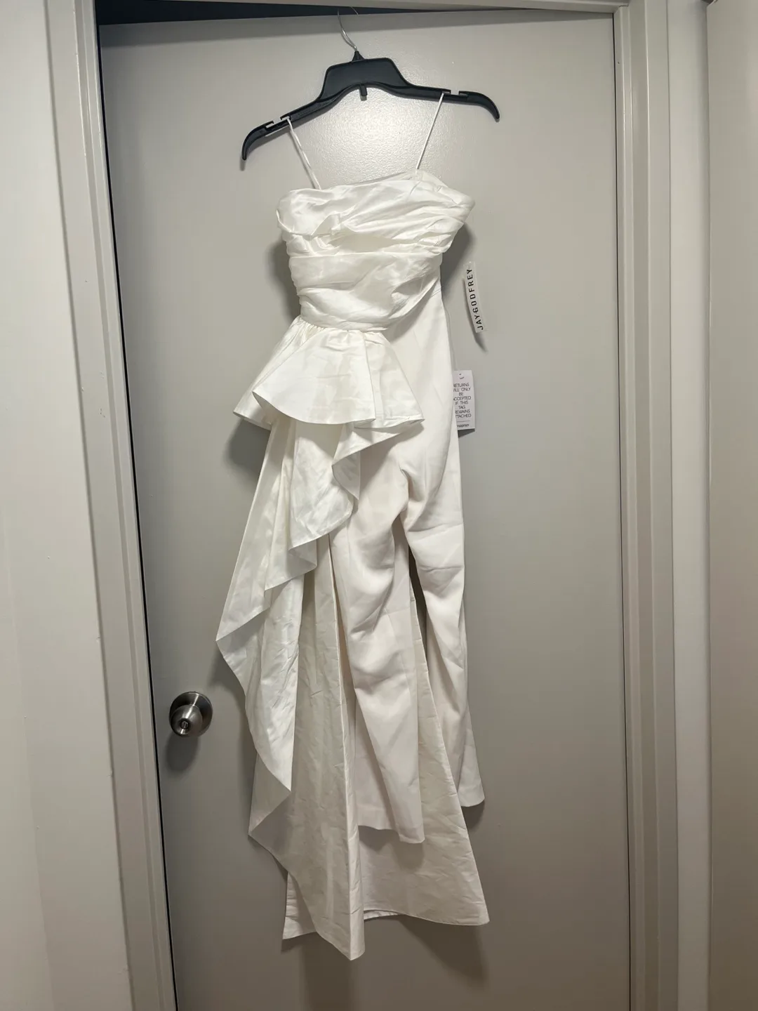 (NEW WITH TAGS!) JAY GODFREY Sky Jumpsuit In white/ivory Size 0 image indicator(6)