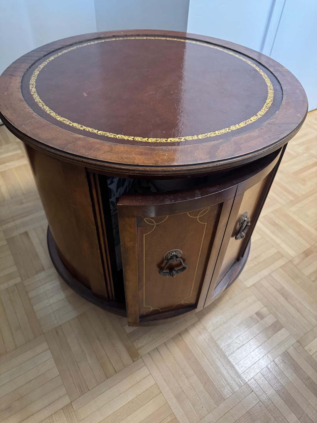 Round Wooden Side Table with Storage - photo 3