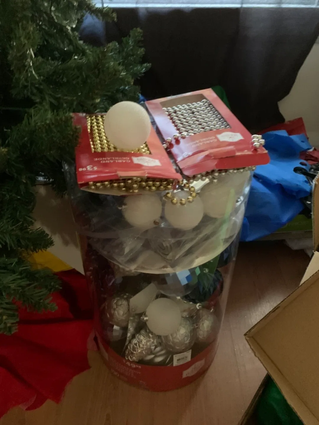 Christmas Ornaments & Garland Set thumbnail
