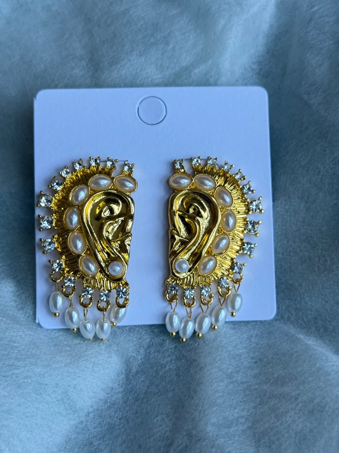 Schiaparelli Inspired pearl earrings image indicator(6)