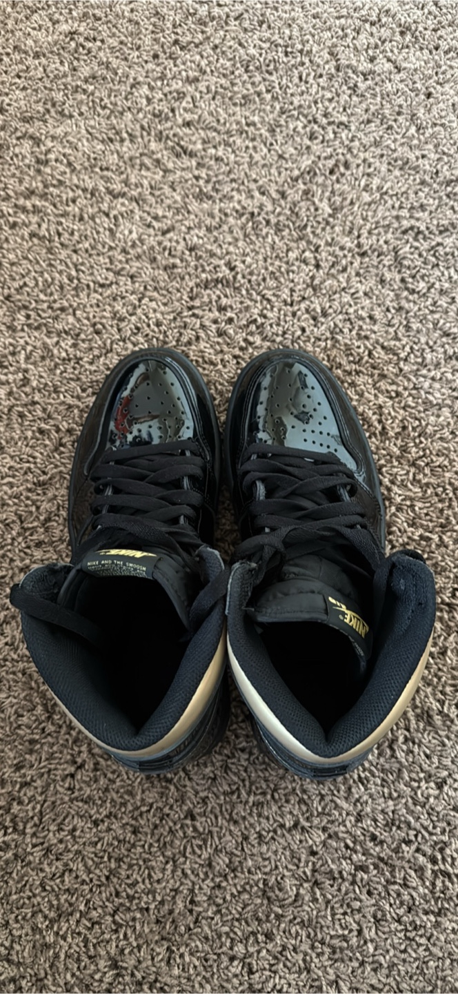 Jordan 1 High Metallic Gold, Size 8.5 - photo 5