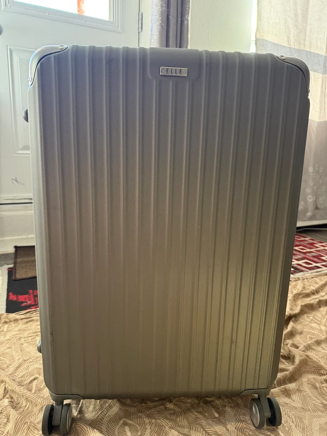 ELLE Hard Shell Luggage - Olive Green image indicator(5)