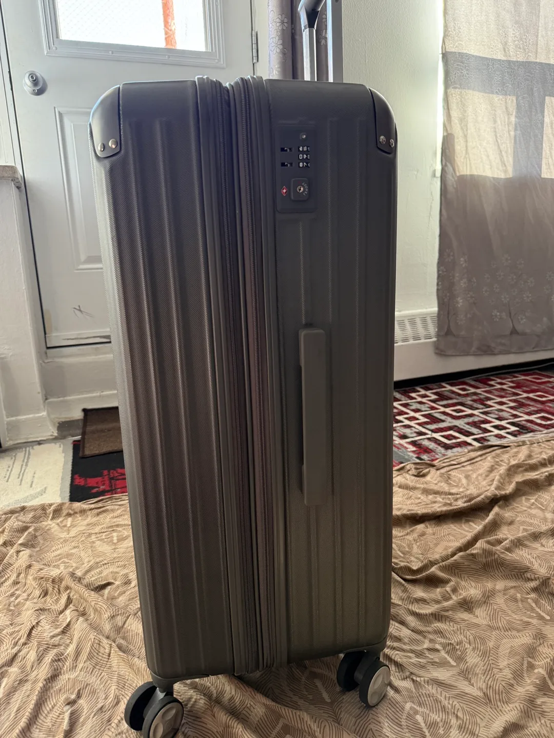 ELLE Hard Shell Luggage - Olive Green image indicator(2)