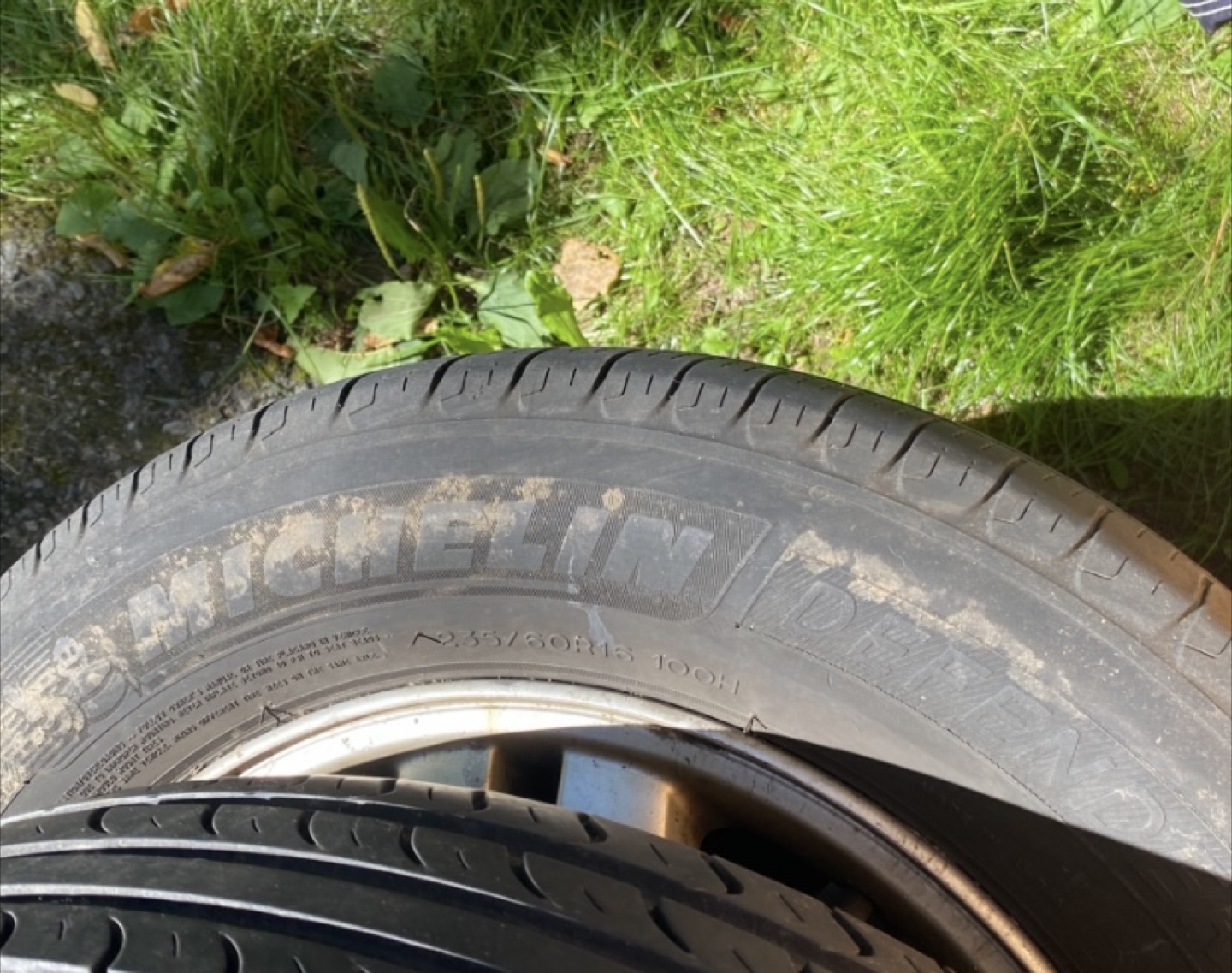 235 60 16 Tires & Rims - photo 5