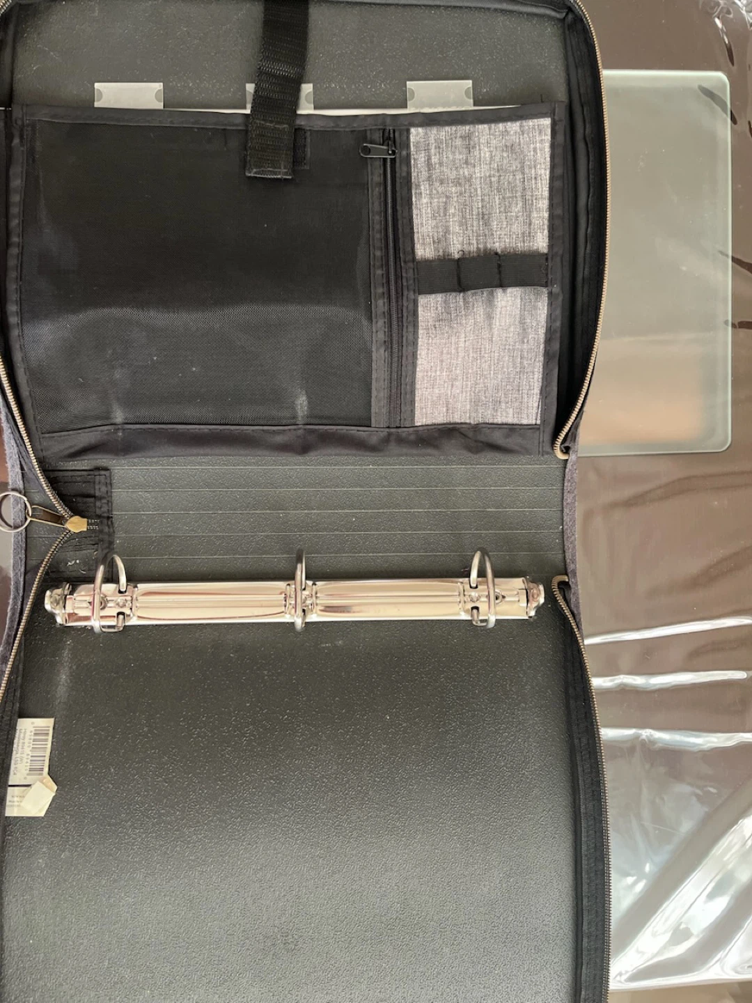 Hilroy Zippered 3-Ring Binder - photo 2