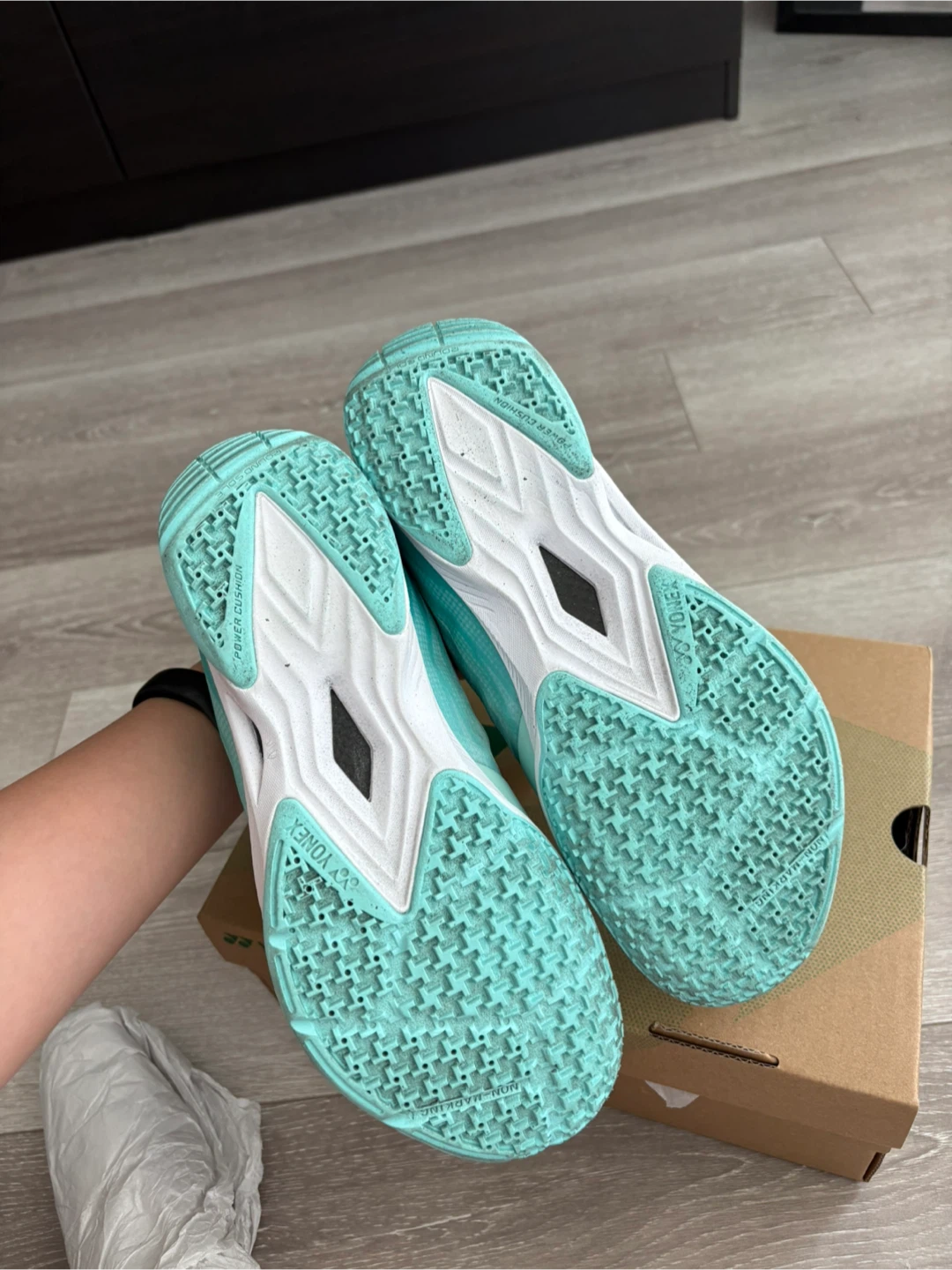 Yonex Aerus Z Badminton Shoes - Women's US 7 - photo 4