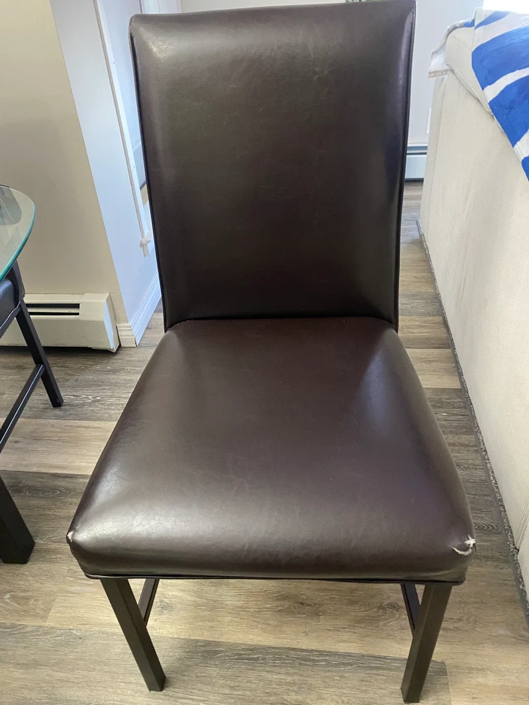 Glass Top Dining Table with 4 Chairs image indicator(6)