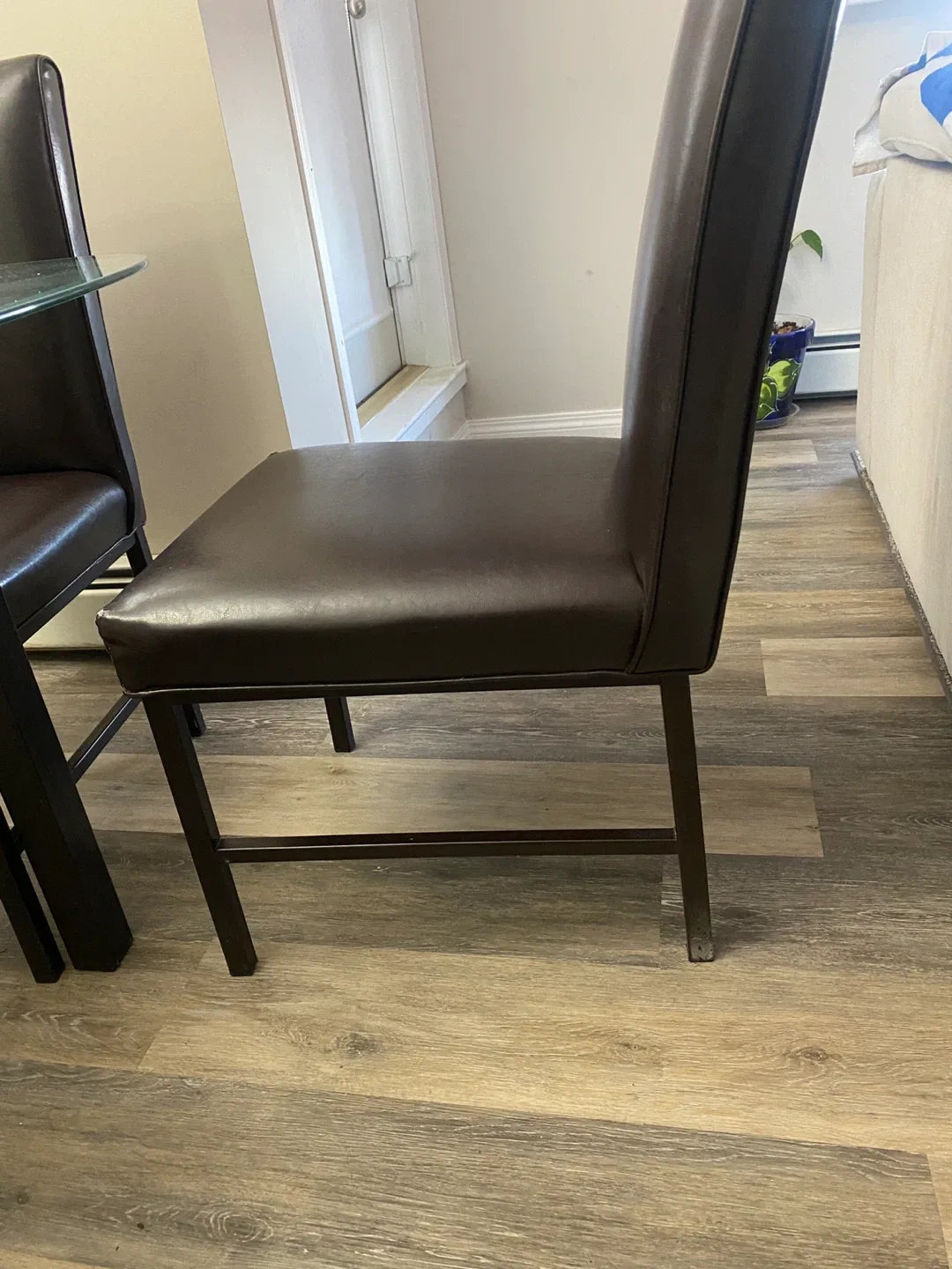 Glass Top Dining Table with 4 Chairs image indicator(5)