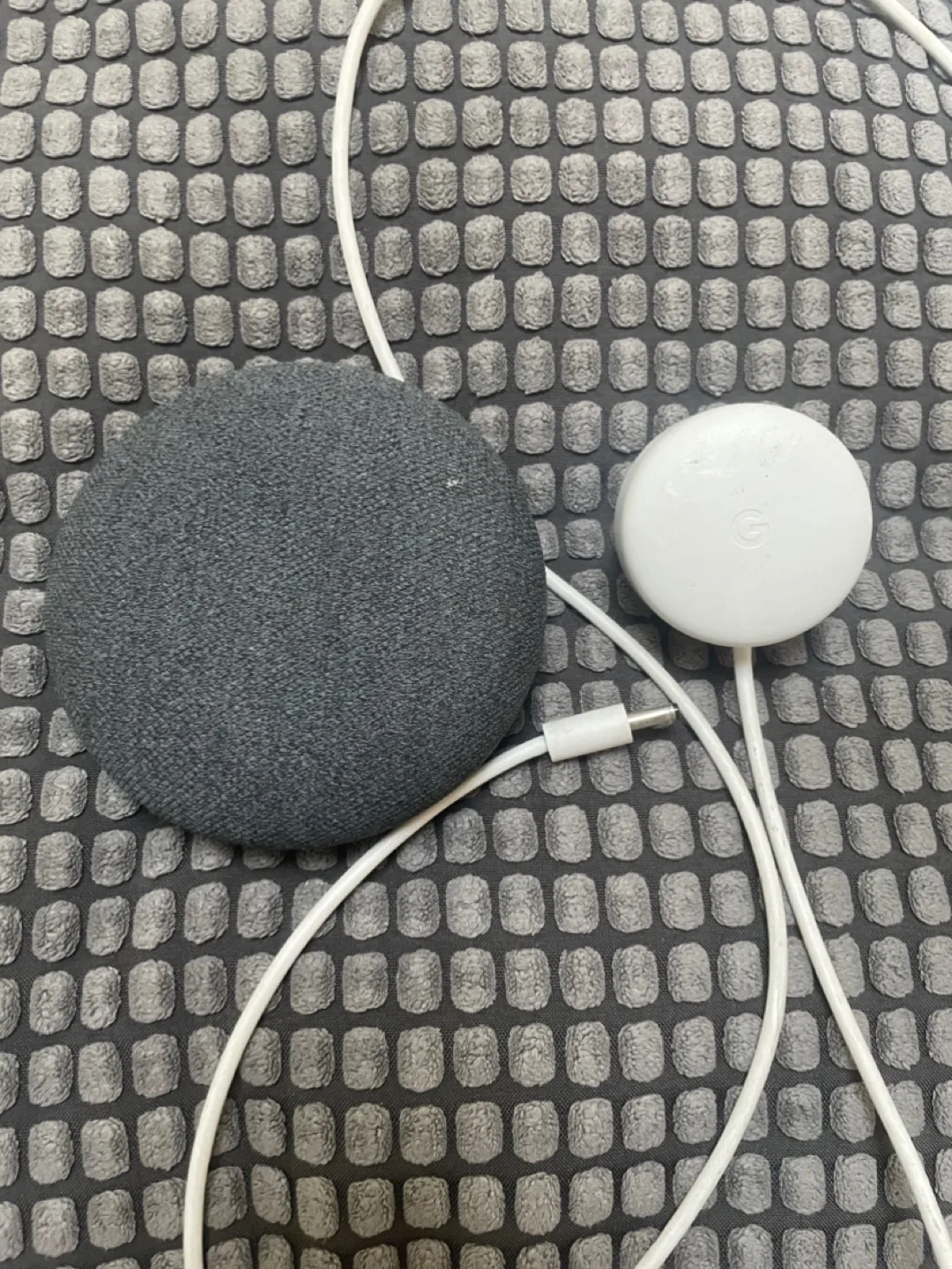 Google Nest Mini (2nd Gen) - Charcoal thumbnail