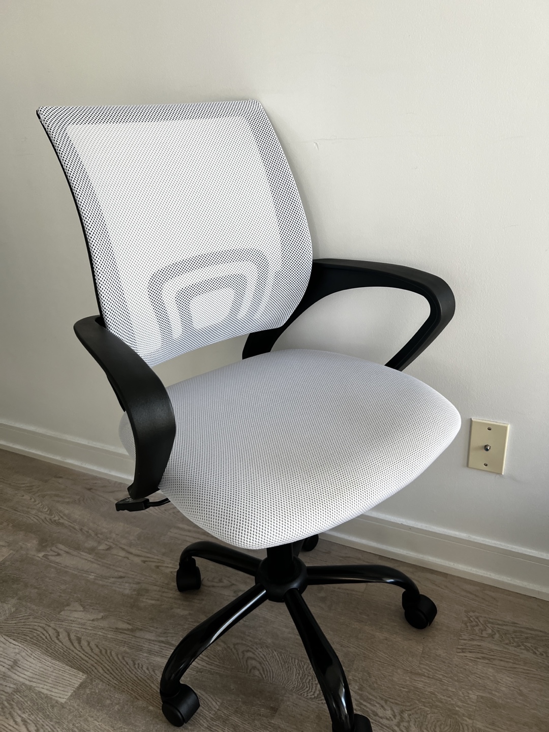 MOVE OUT SALE 🌟Chair!!! - photo 2