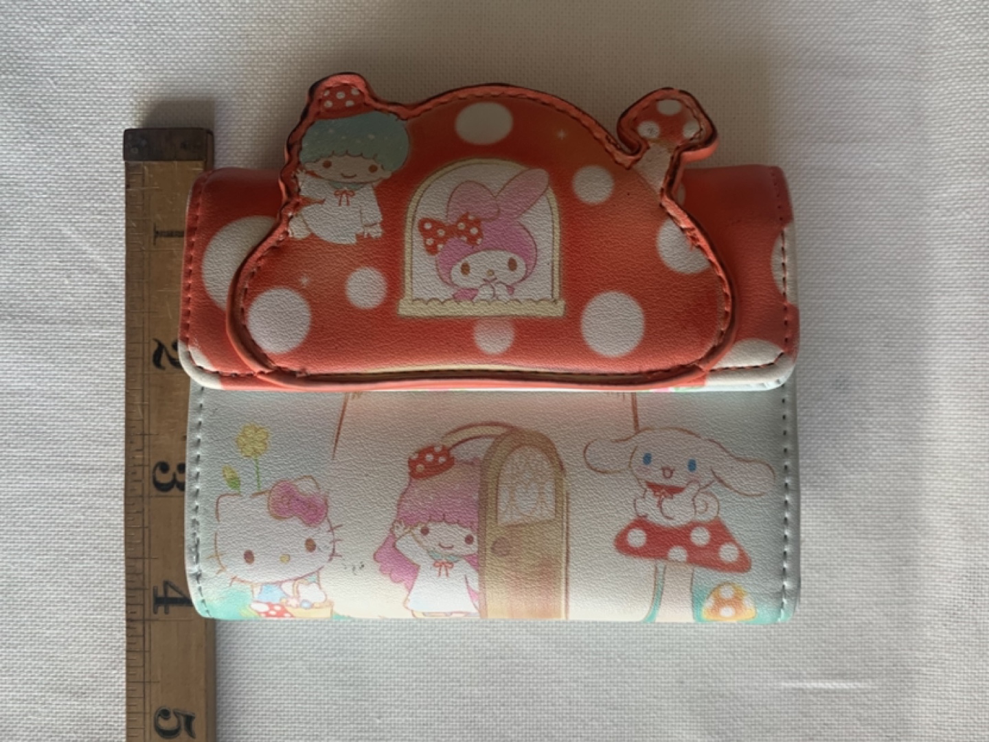 Her Universe Sanrio Wallet - photo 2