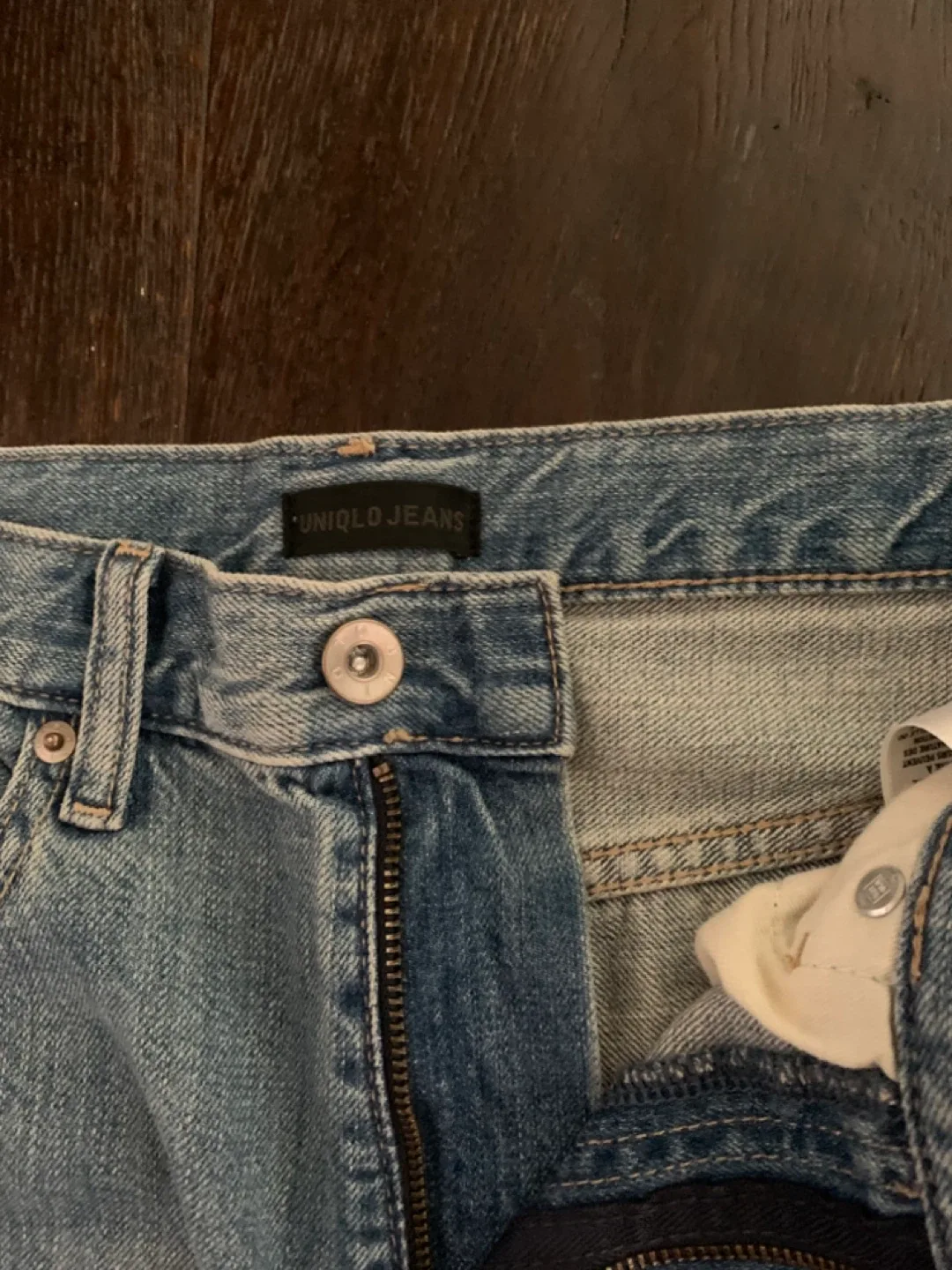 Uniqlo Jeans, Size 24 image indicator(2)