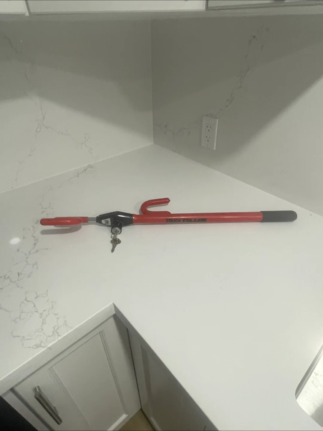 Truck-Skull Steering Wheel Lock thumbnail