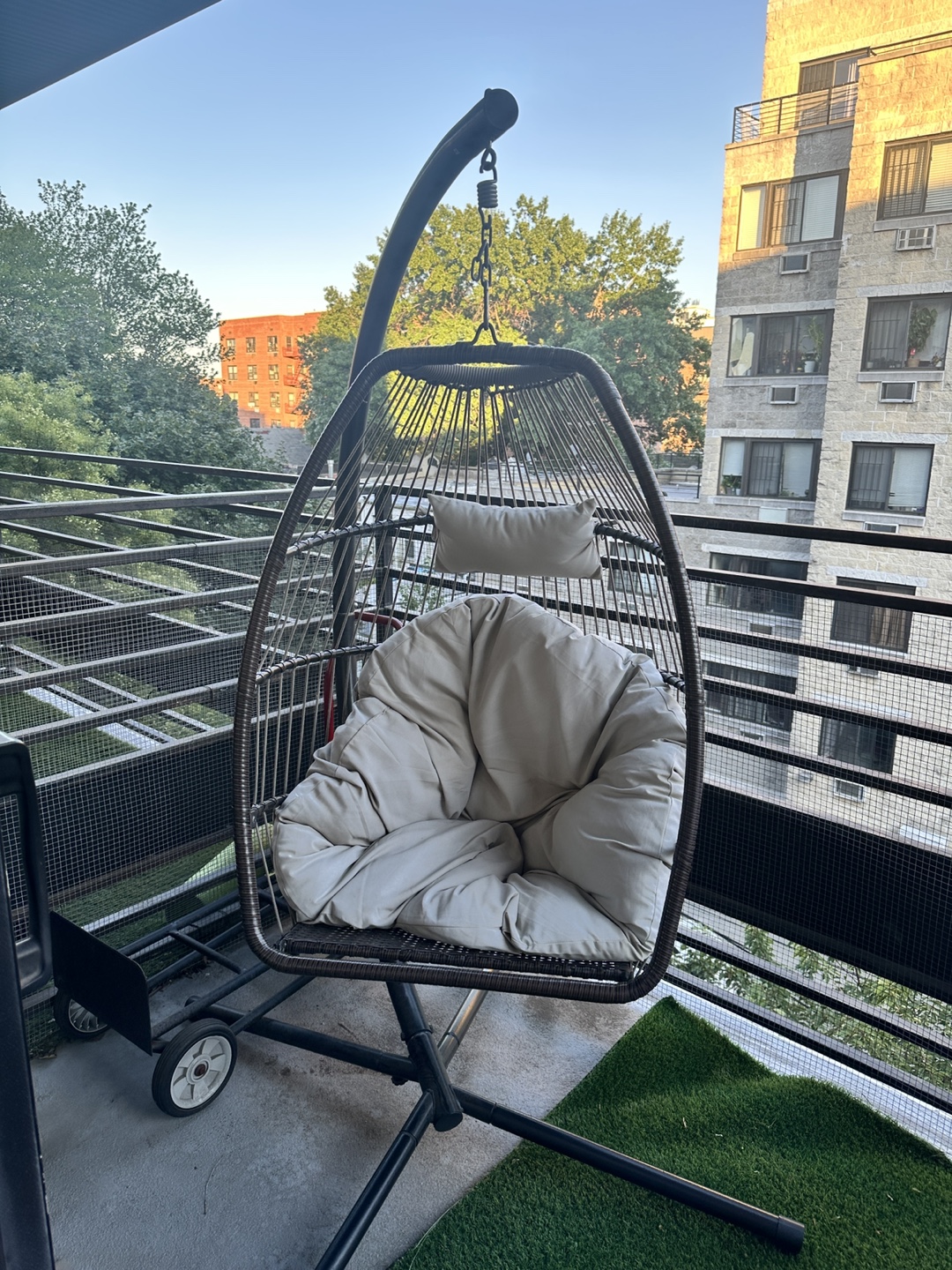 Egg Chair with stand