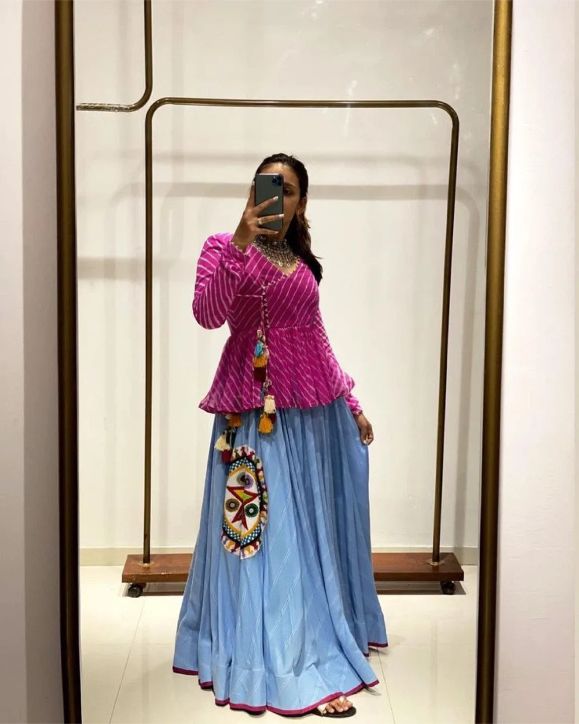 Lehenga Choli Set image indicator(6)