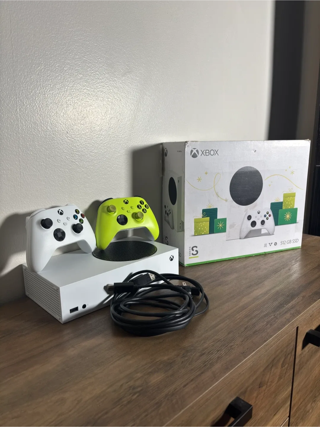 Xbox Series S 512GB + 2 Controllers - Won't Last! thumbnail