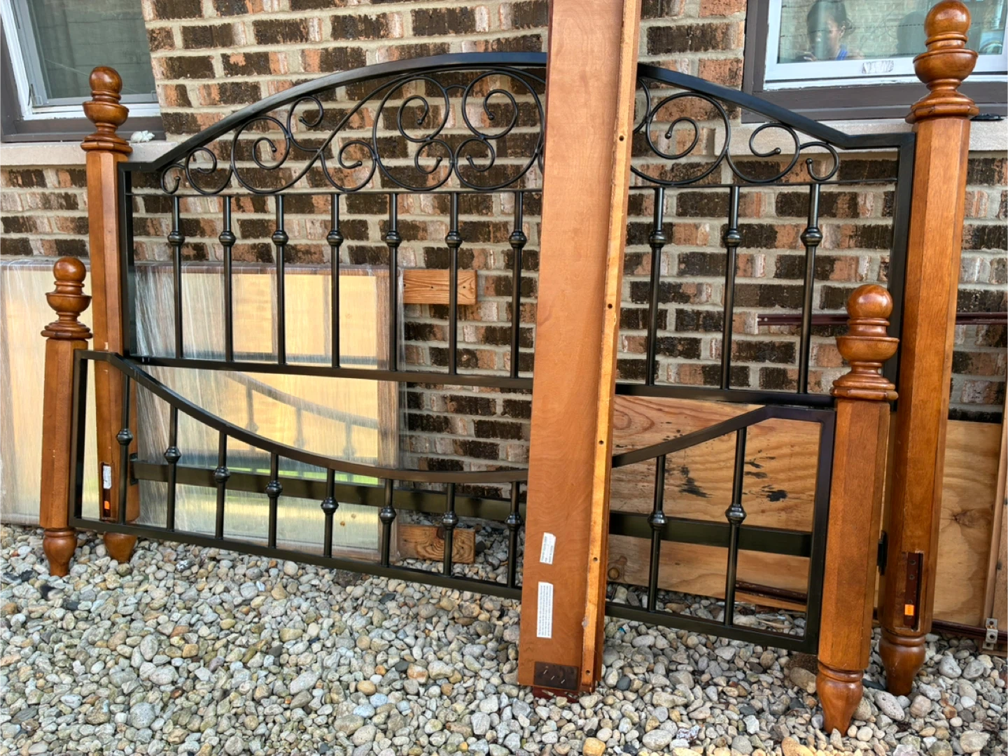 King bed frame - photo 5