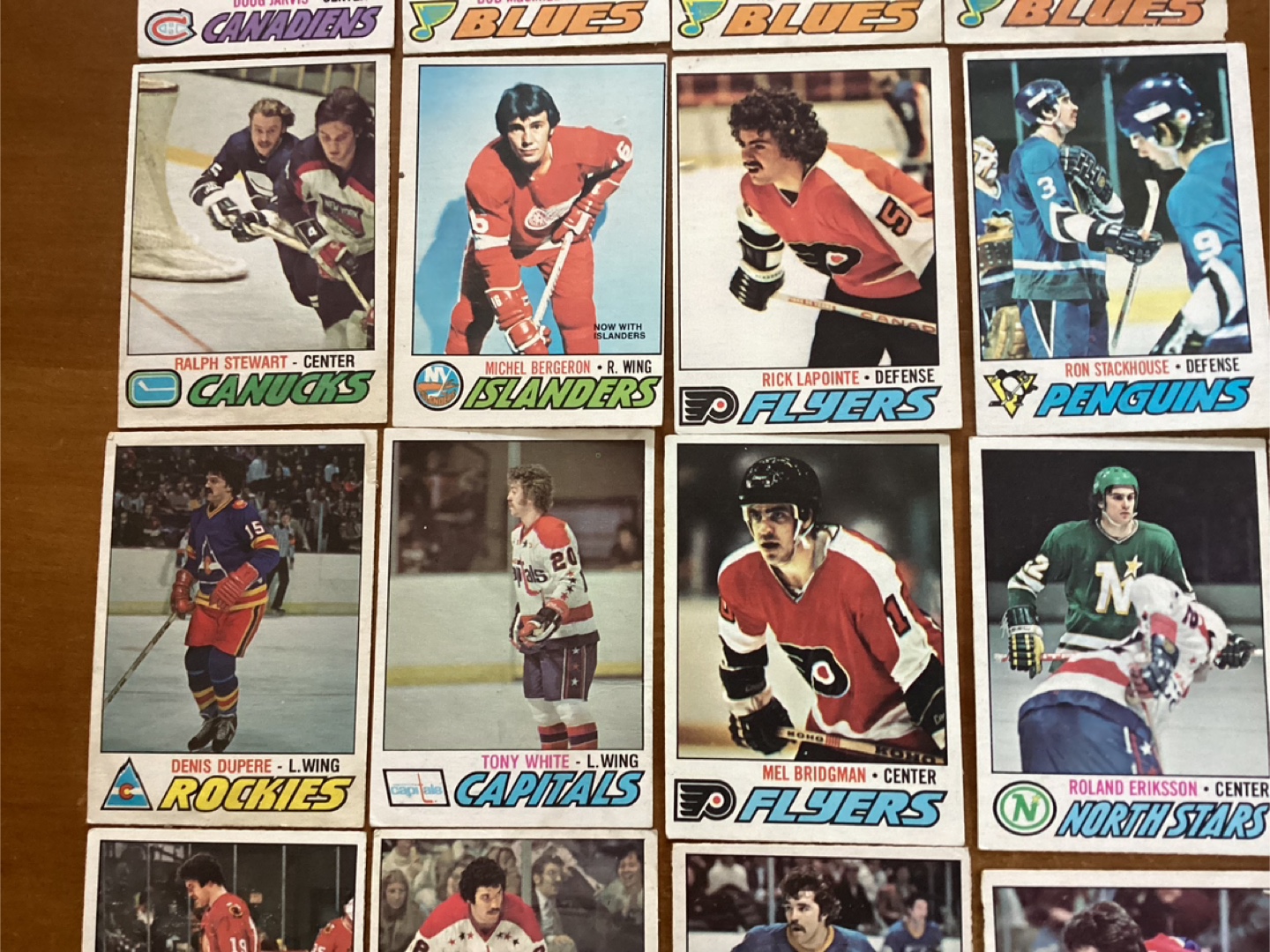 22. 1977-78 O-PEE-CHEE NHL Trading Cards ! - photo 3