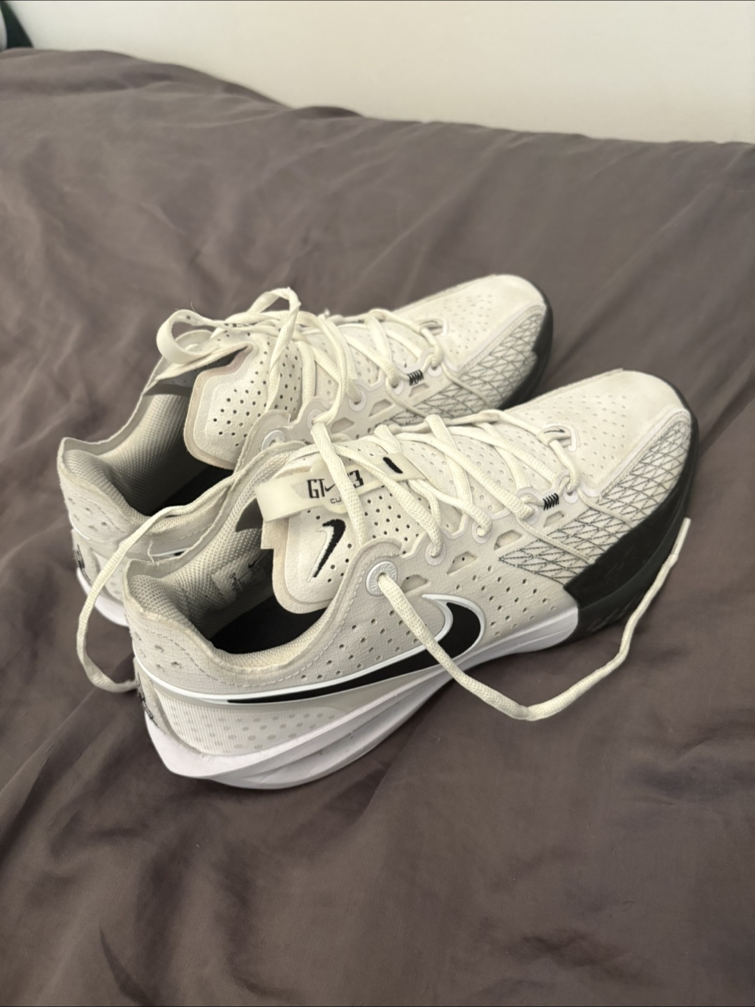 Nike GT Cut 3 White Basketball Shoes - photo 2