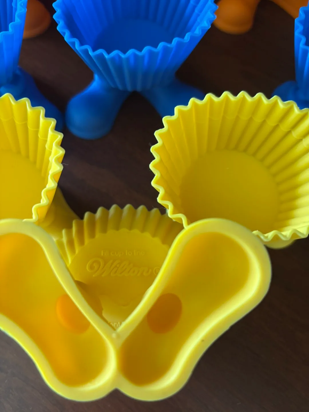 16 New Wilton’s Silicone Silly Feet For Cupcakes/Muffins image indicator(3)
