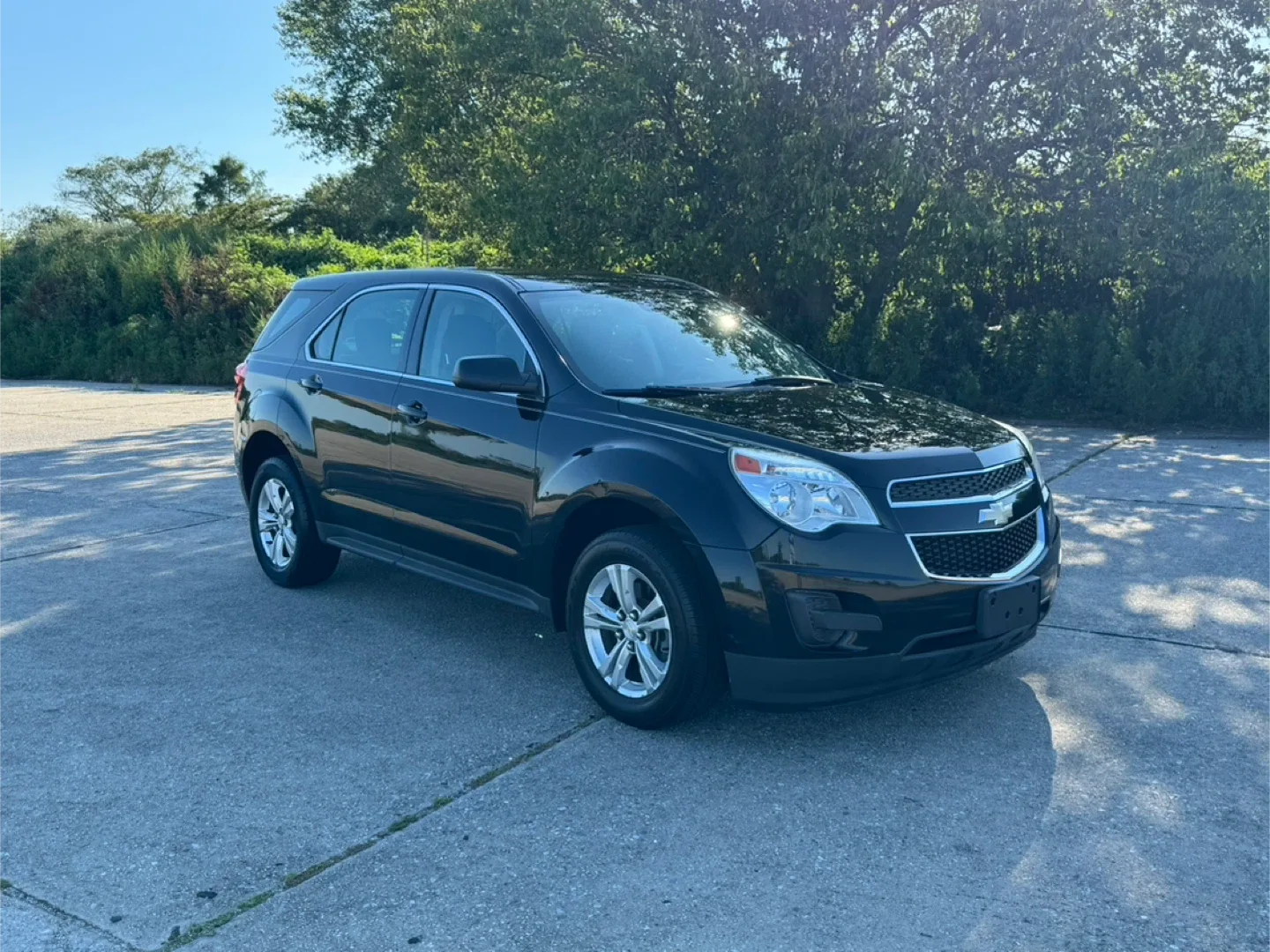 15 Chevrolet Equinox Black SUV 4cyl image indicator(4)