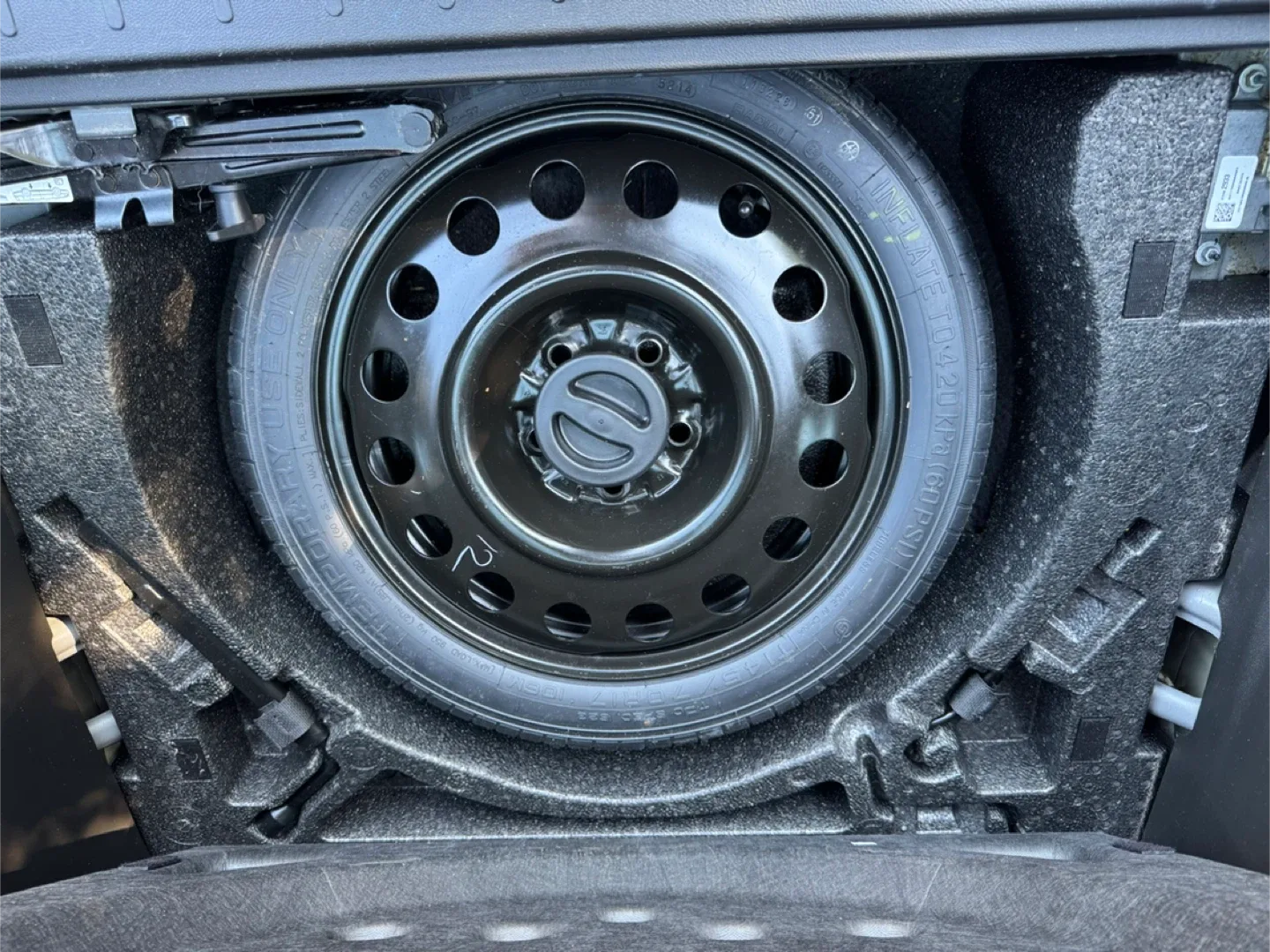 15 Chevrolet Equinox Black SUV 4cyl image indicator(7)