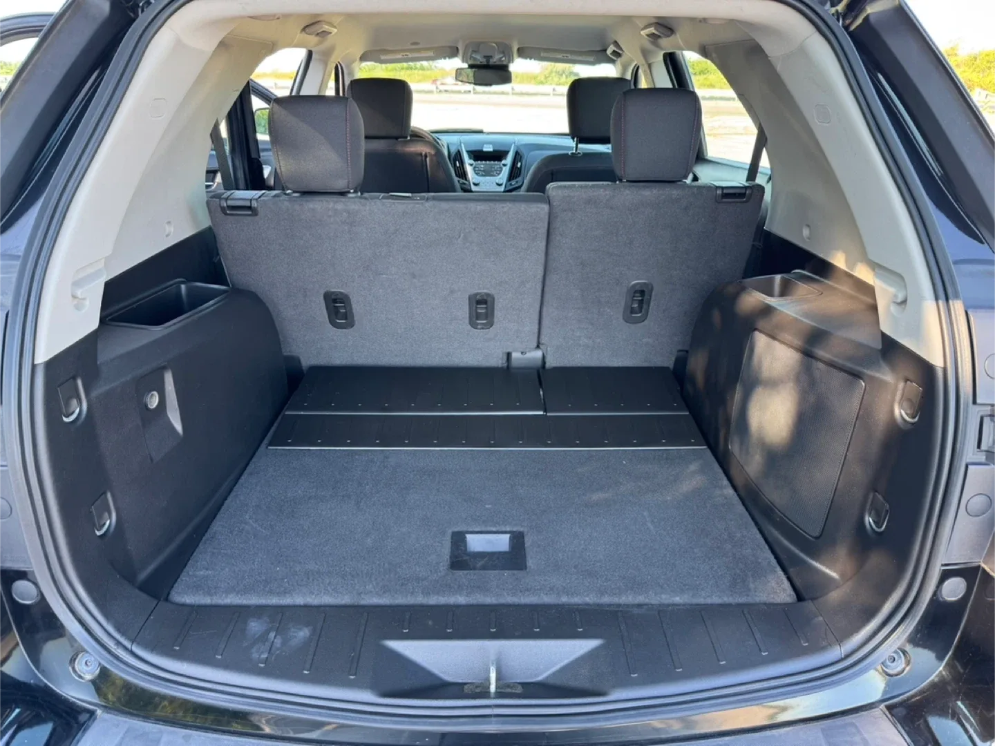 15 Chevrolet Equinox Black SUV 4cyl image indicator(10)