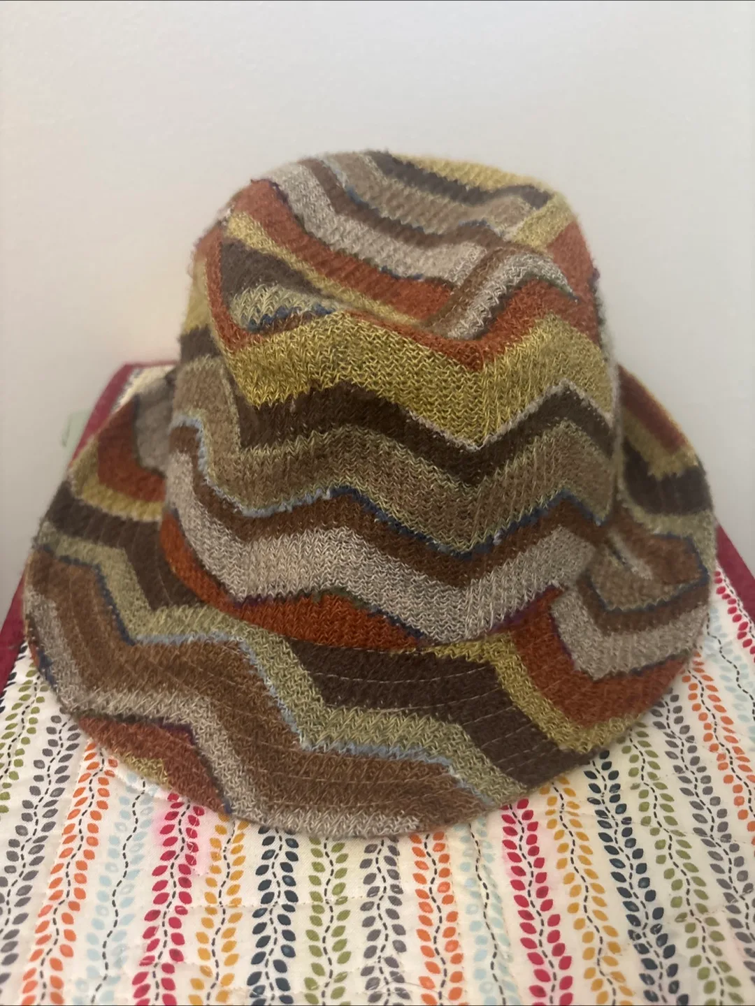 Unisex) Two Stylish Hats ( 2 for 5) image indicator(4)