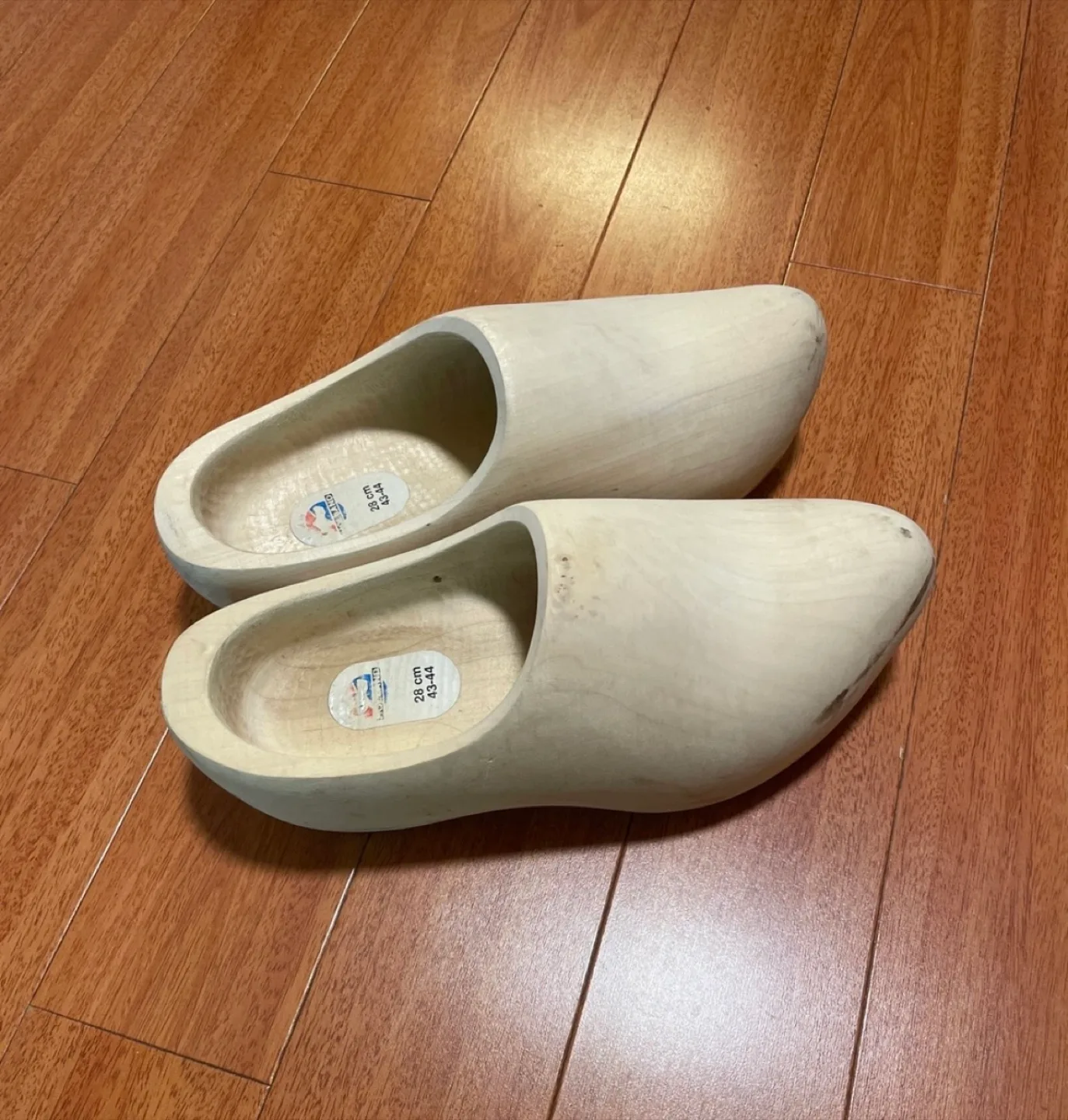 Wooden Clogs - Size 28 cm image indicator(2)