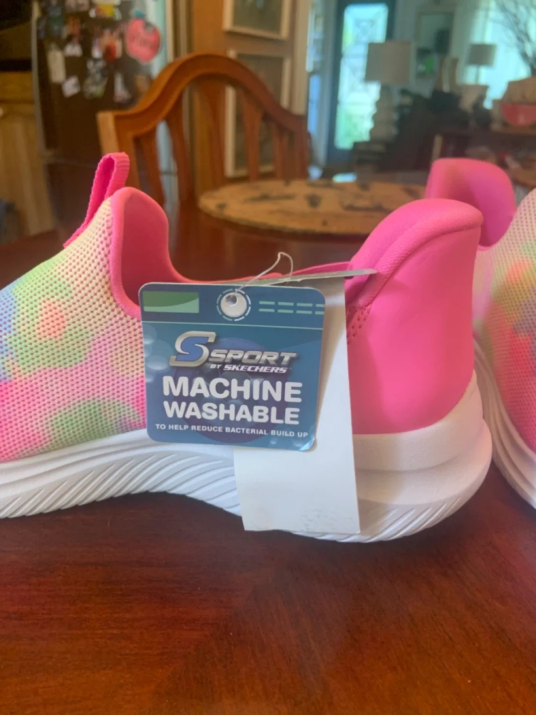 New Skechers Sport Step-Ins Hands Free, Size 4 image indicator(4)