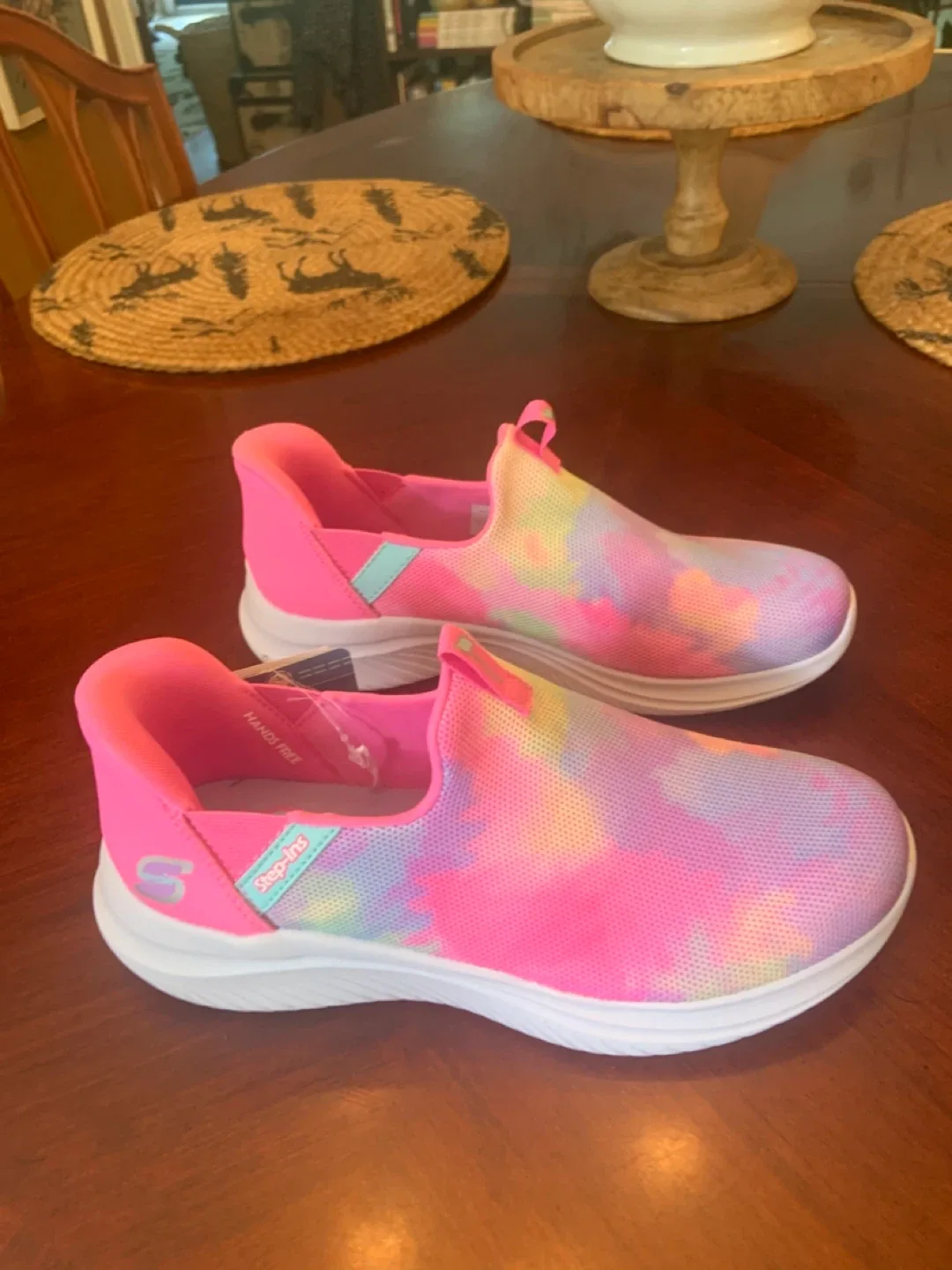 New Skechers Sport Step-Ins Hands Free, Size 4 image indicator(6)