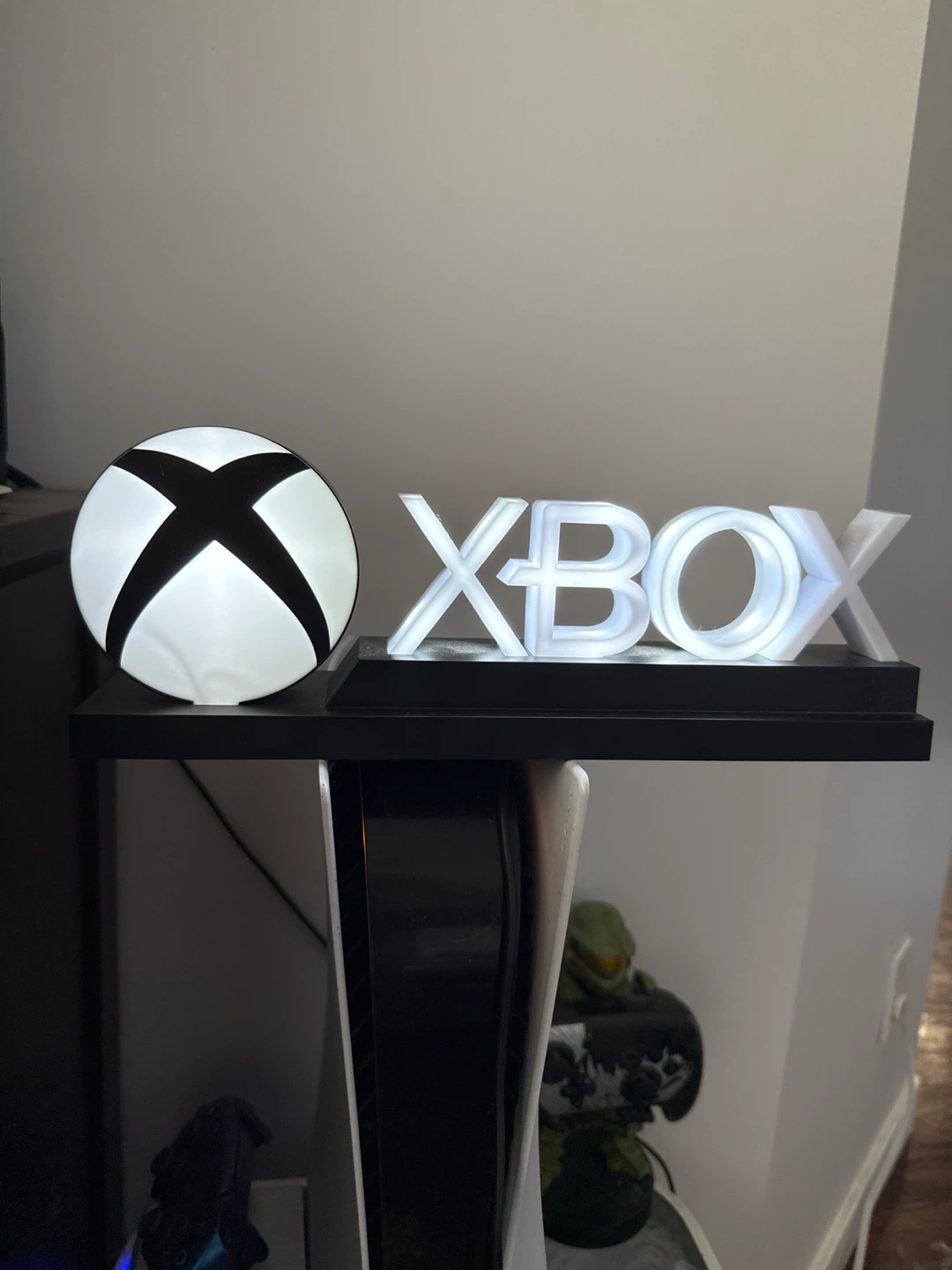 Xbox Icon Light - Brand New