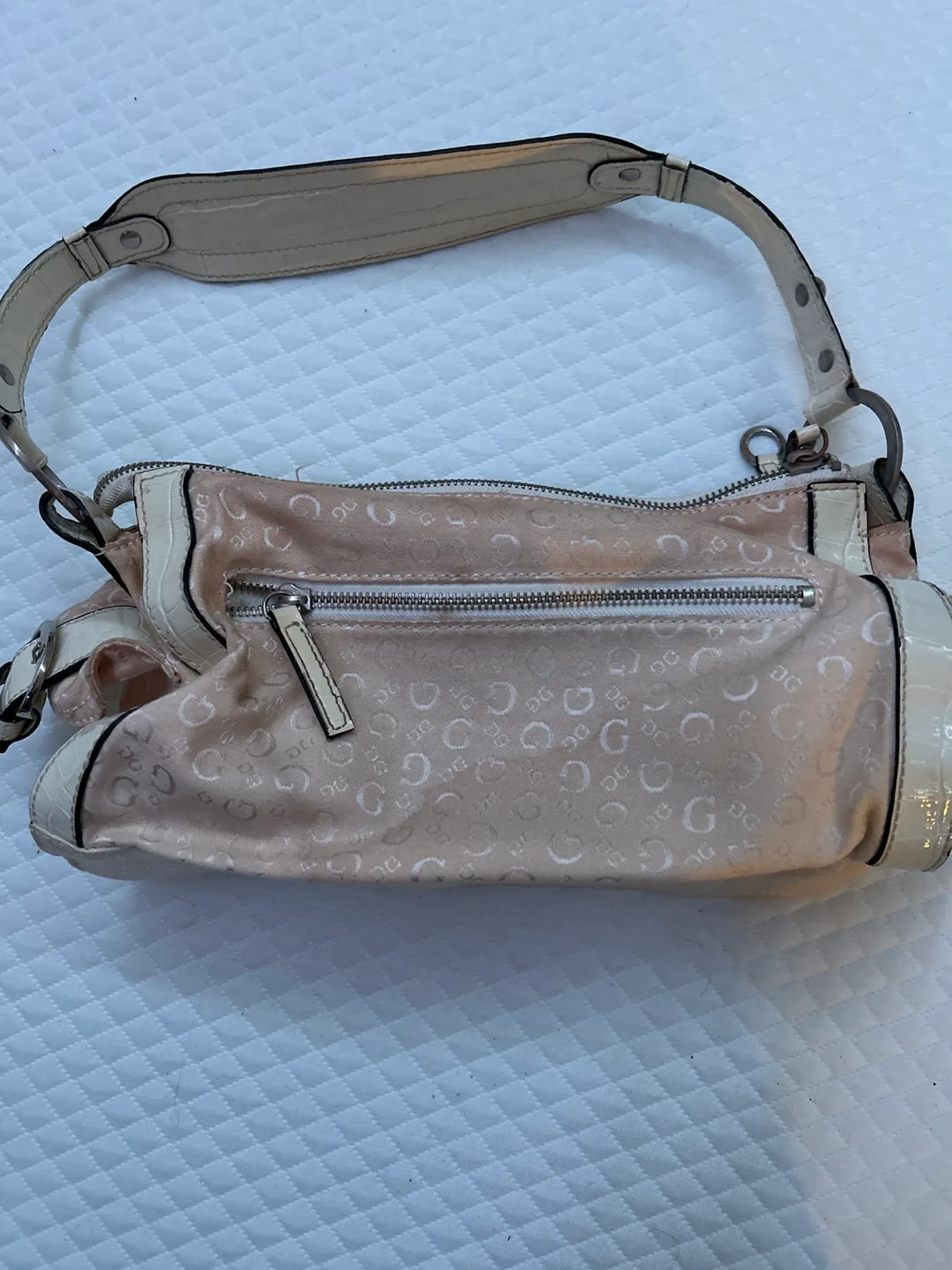Guess Shoulder Bag image indicator(2)