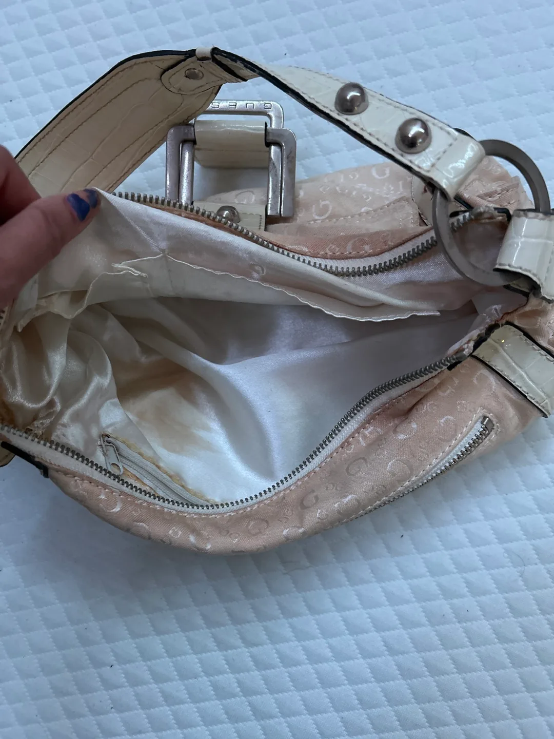 Guess Shoulder Bag image indicator(3)