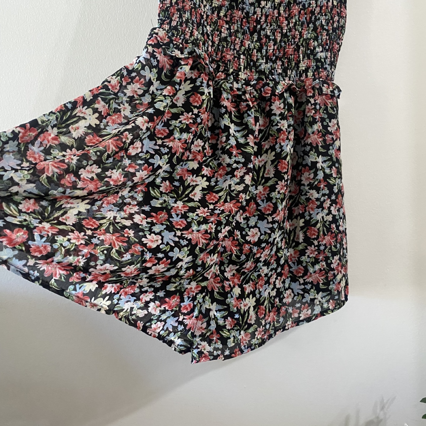 Lush Floral Romper - Size Small - photo 5