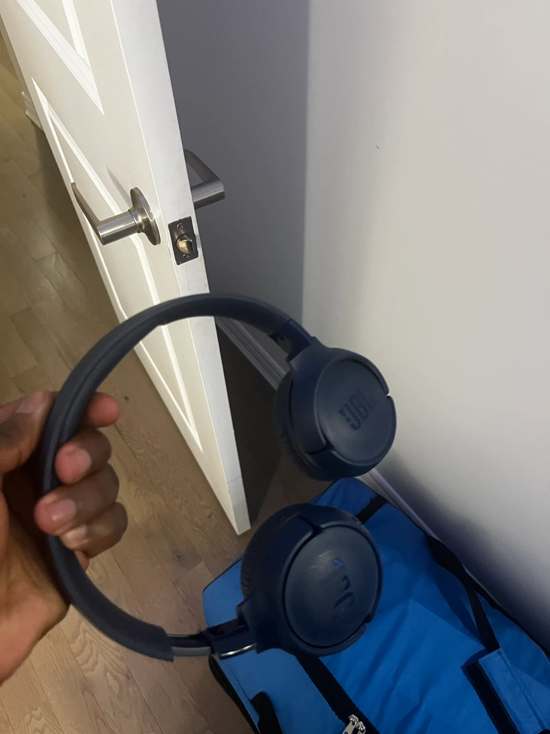 JBL Tune 510BT Wireless On-Ear Headphones - Blue - photo 3