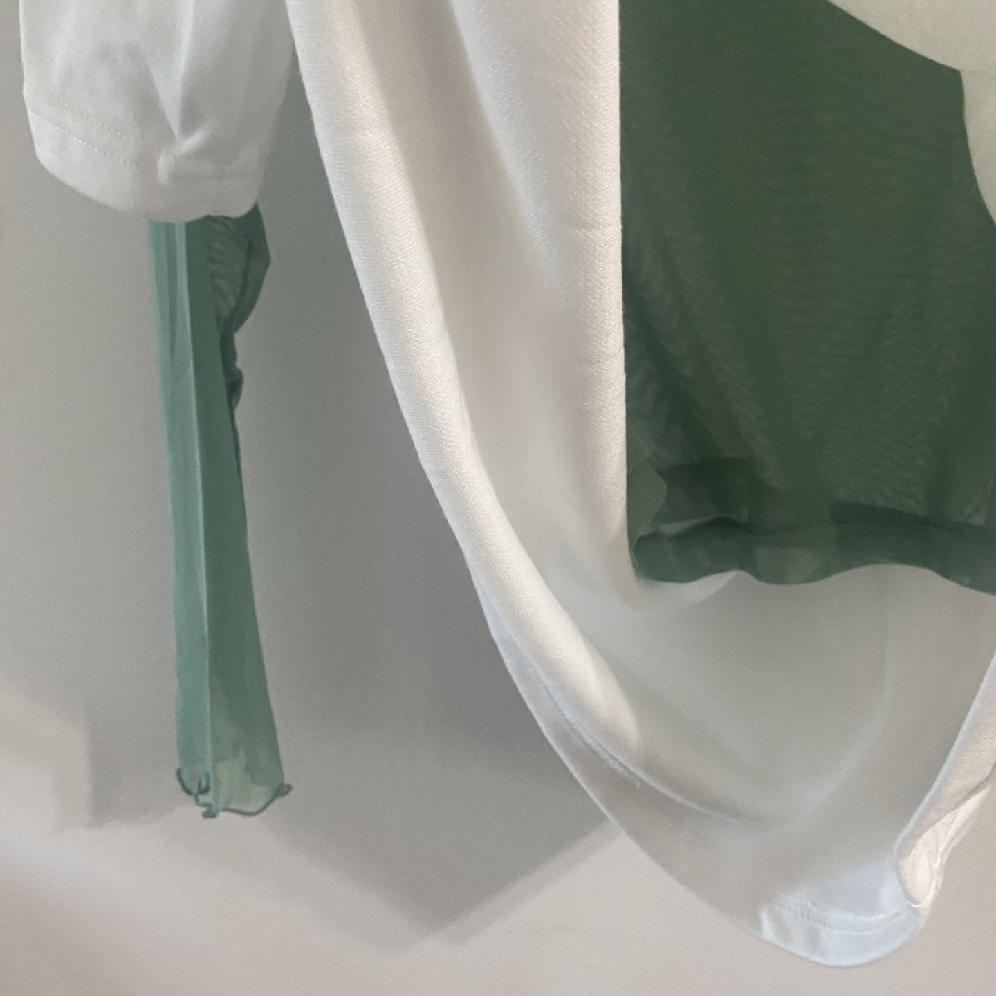 Api Crepe White & Green Layered Tee - photo 3
