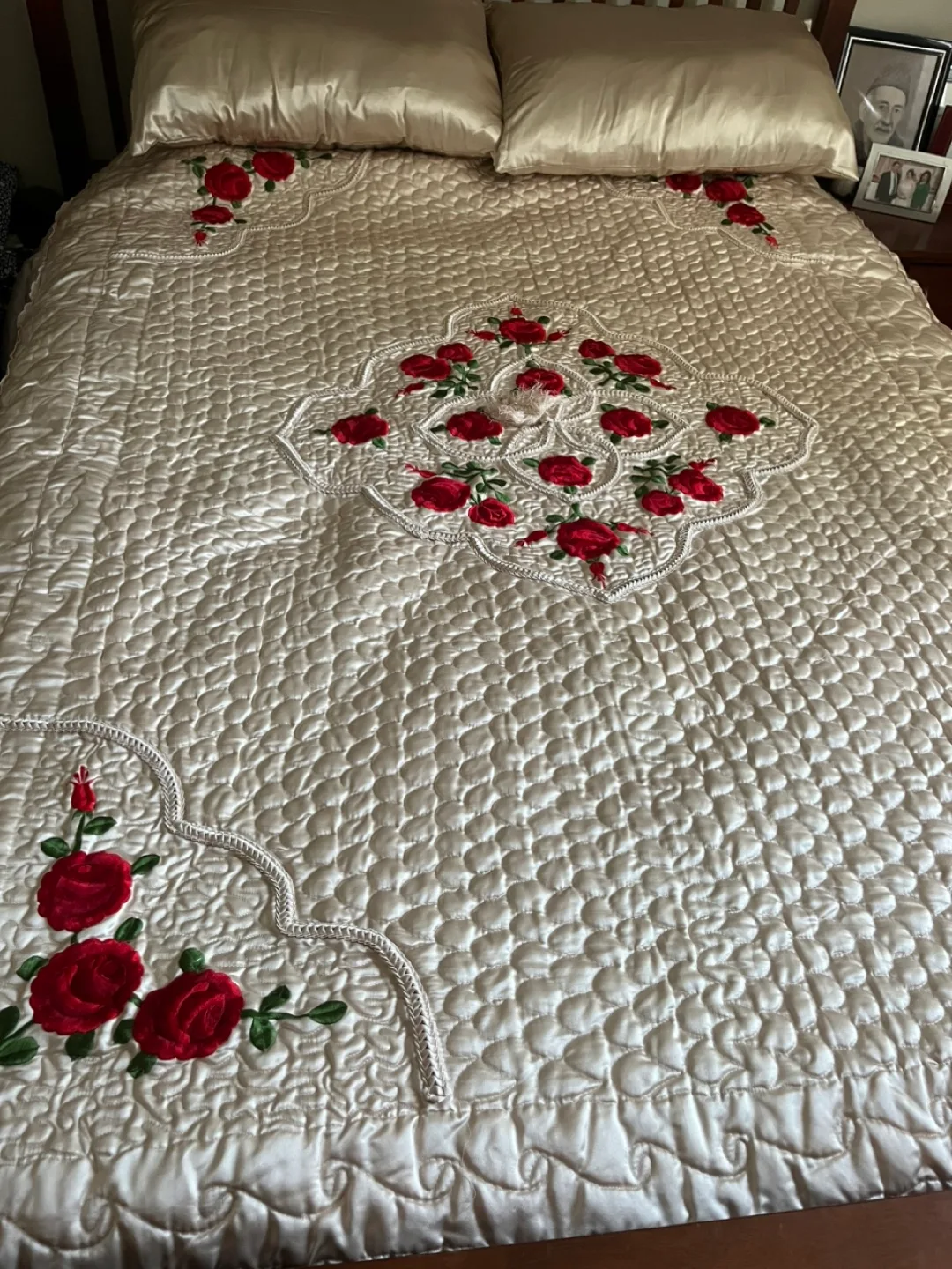 Floral Embroidered Quilted Bedspread image indicator(2)