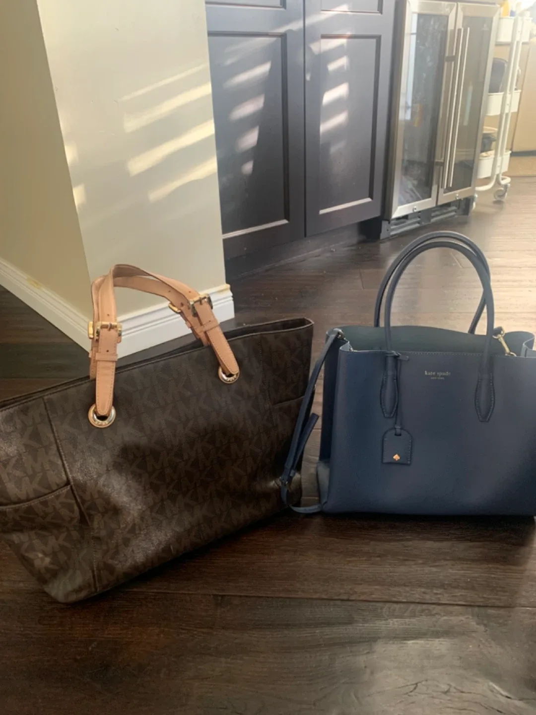 Michael Kors Brown Tote Bag image indicator(4)