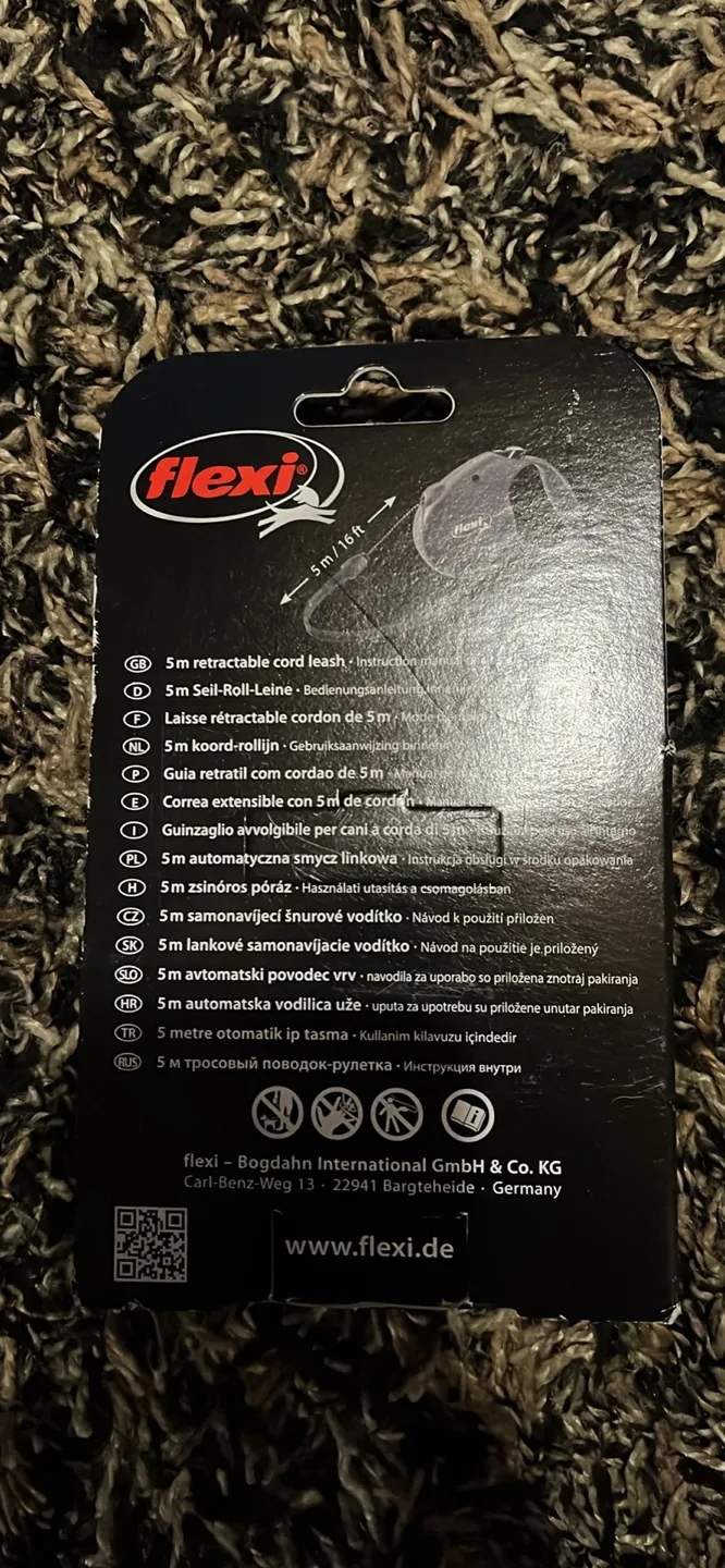 Flexi Retractable Dog Leash - Small, 5m Cord image indicator(2)