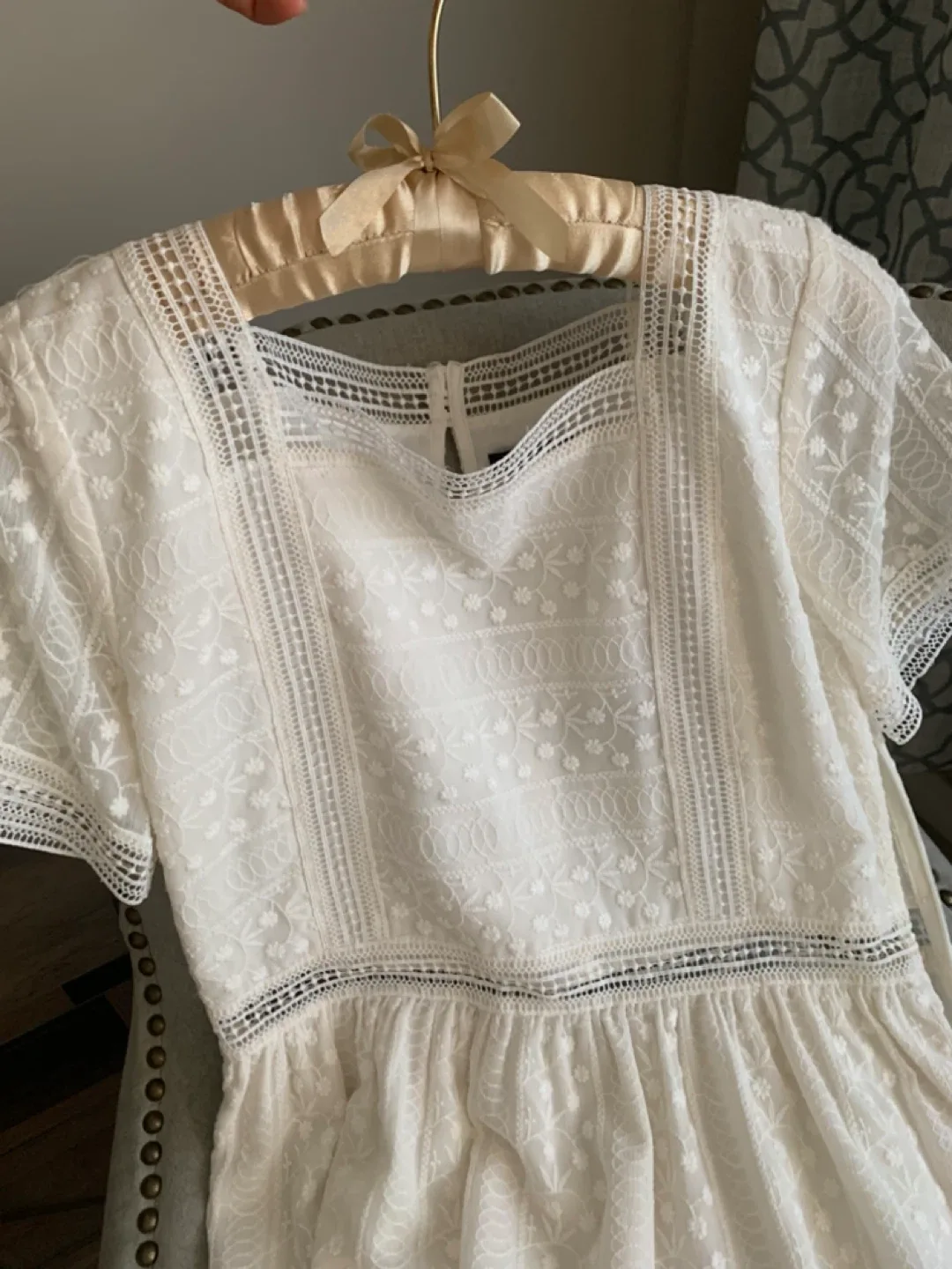 Abercrombie White Lace Dress image indicator(2)