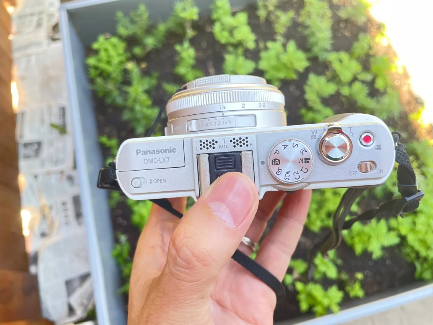 Panasonic Lumix DMC-LX7 + Charger, Bag, 8Gb SD Card