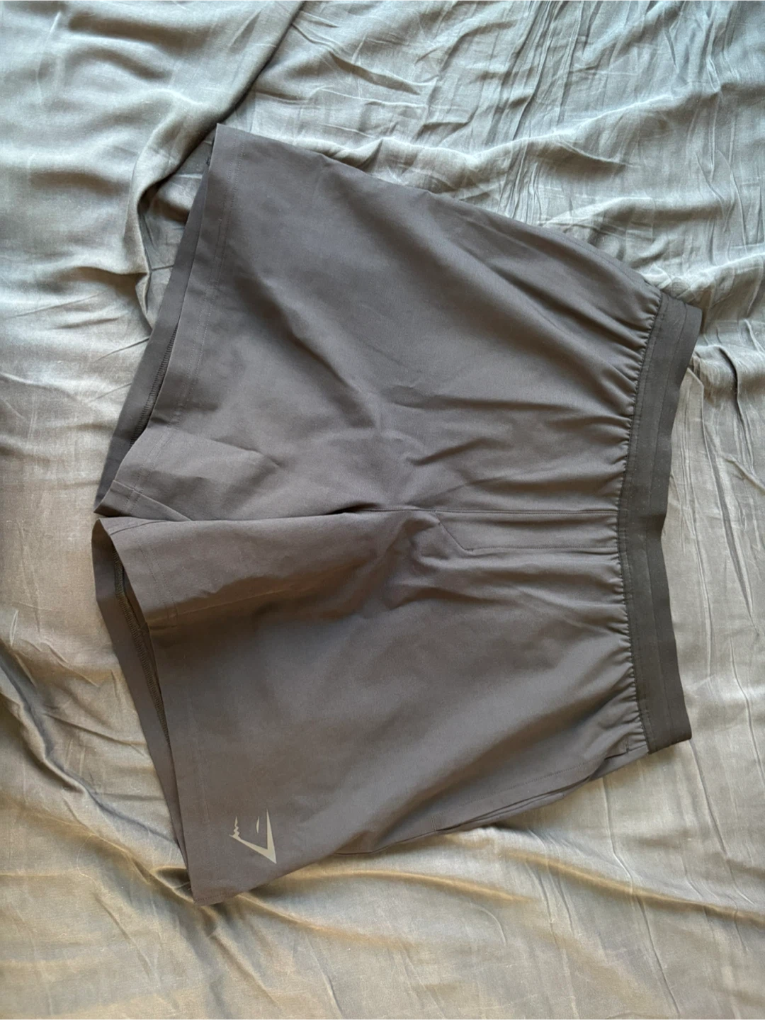 Gym Shark Land to Water Black Shorts (S)