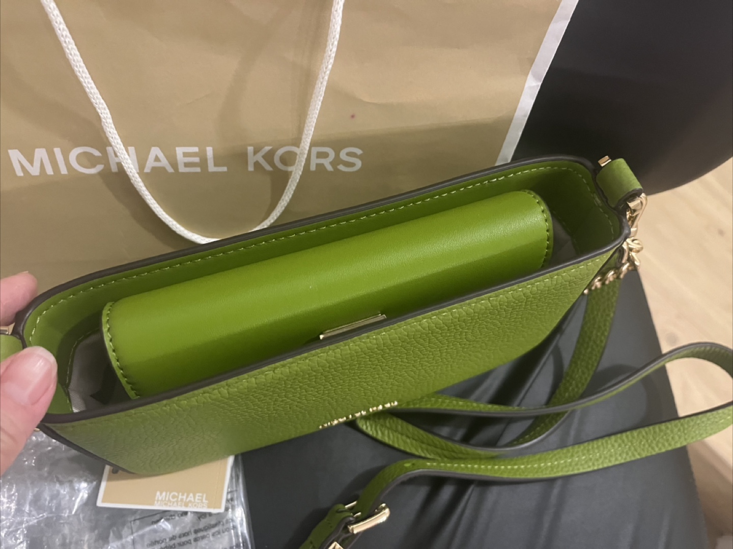 Brand new Michael Kors cross shoulder bag (Meadow Green) - photo 4