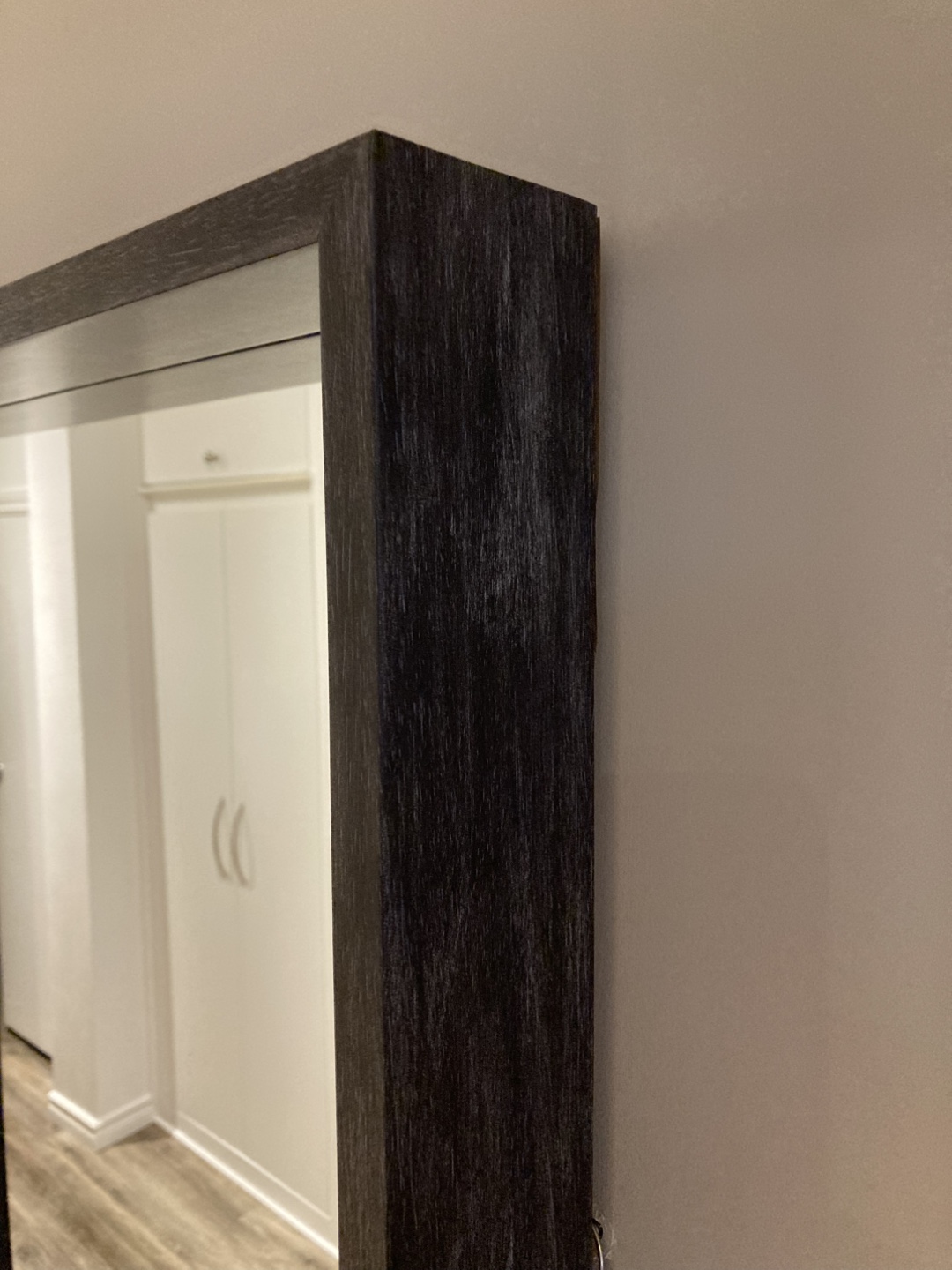Wall mirror. Like new condition. Stouffville pickup - photo 4