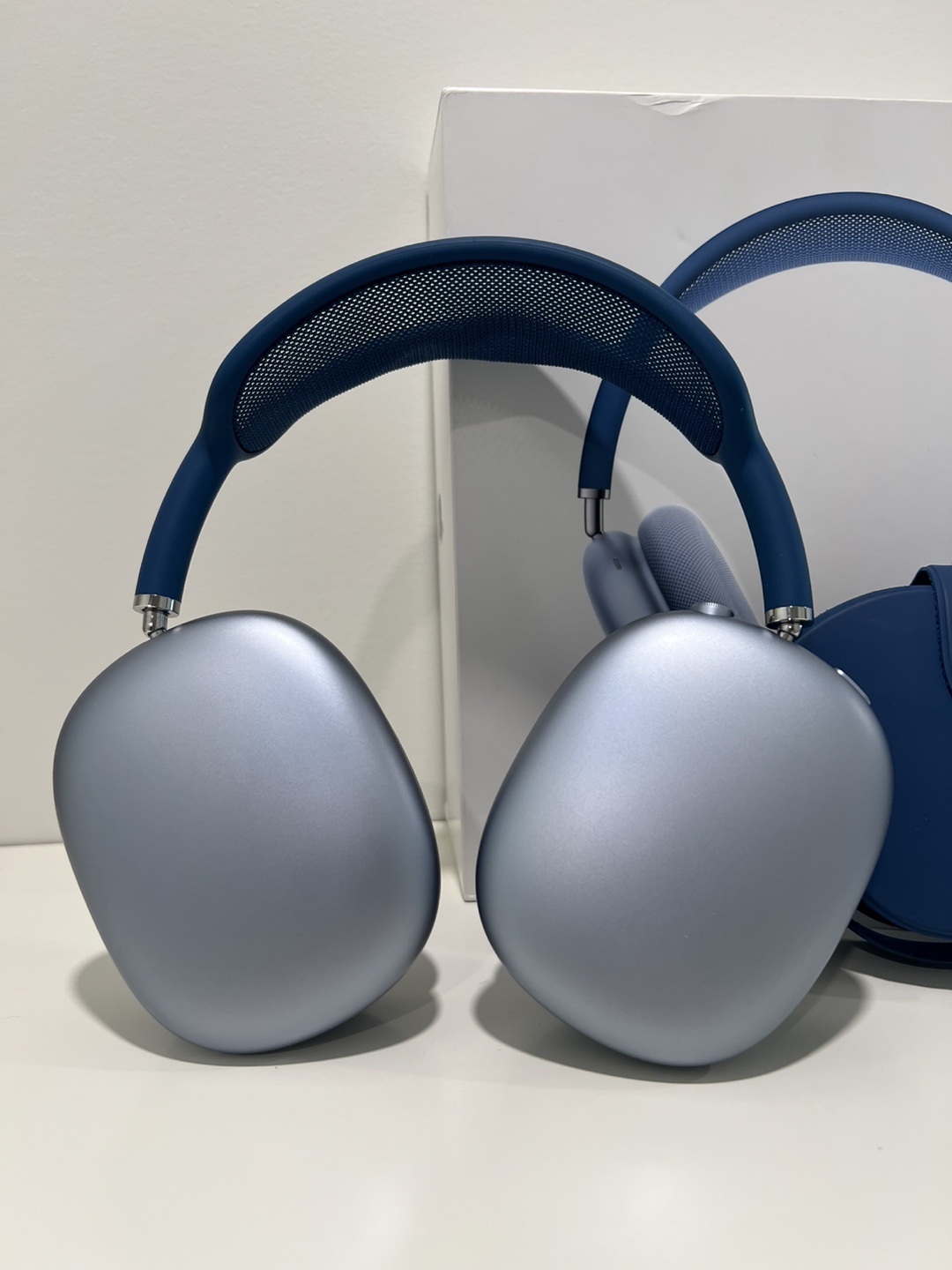 Airpods Max Sky Blue - Gen 1 - photo 3