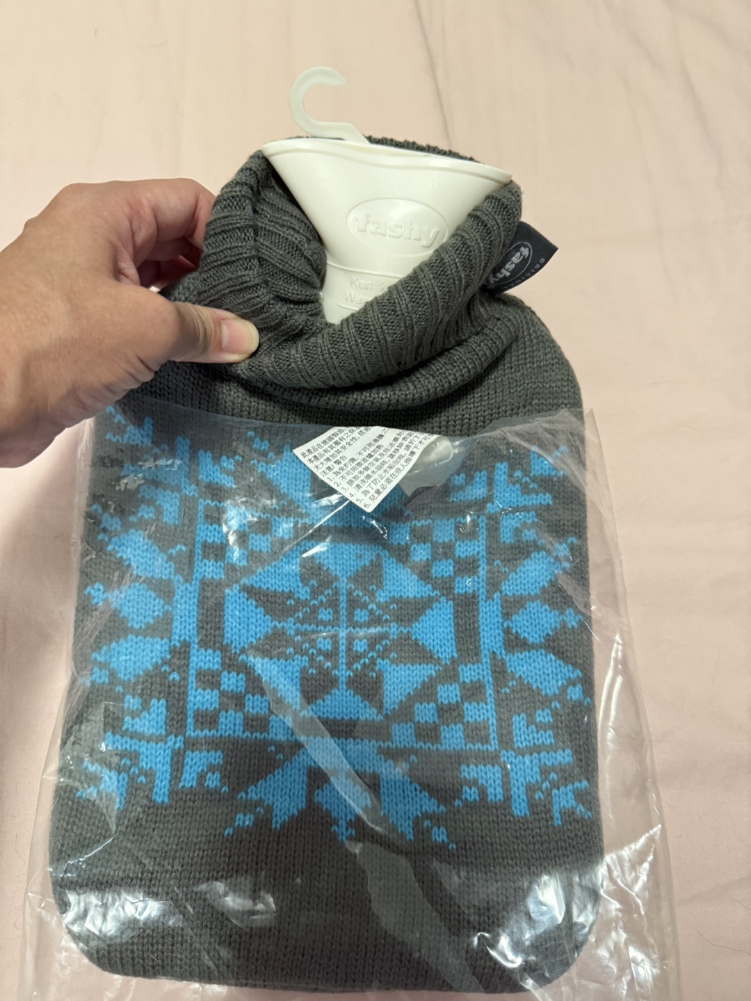 New Fashy Hot Water Bottle with Knit Cover - photo 2